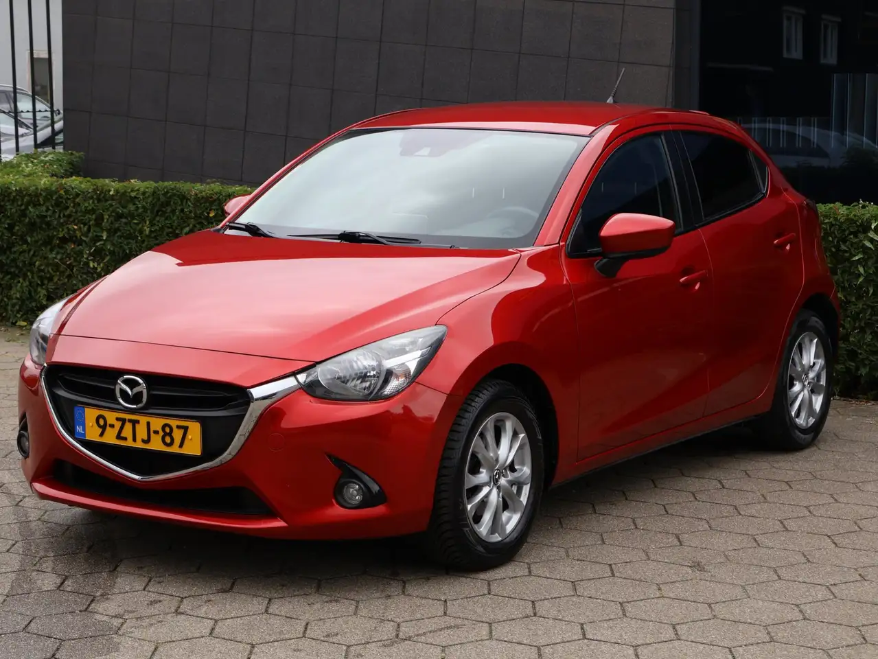 Mazda 2