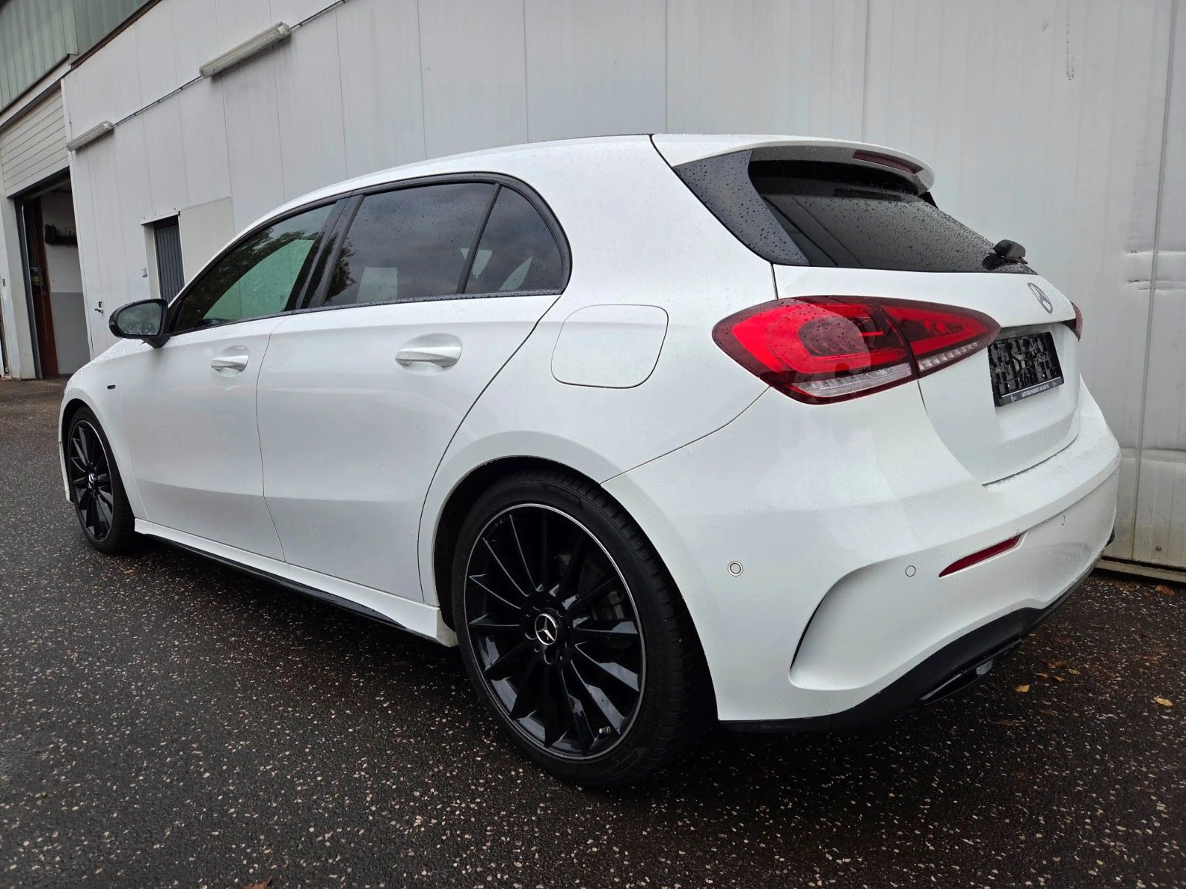Mercedes-Benz A 180 d Edition AMG-Line/Pano/19 Zoll — photo 7