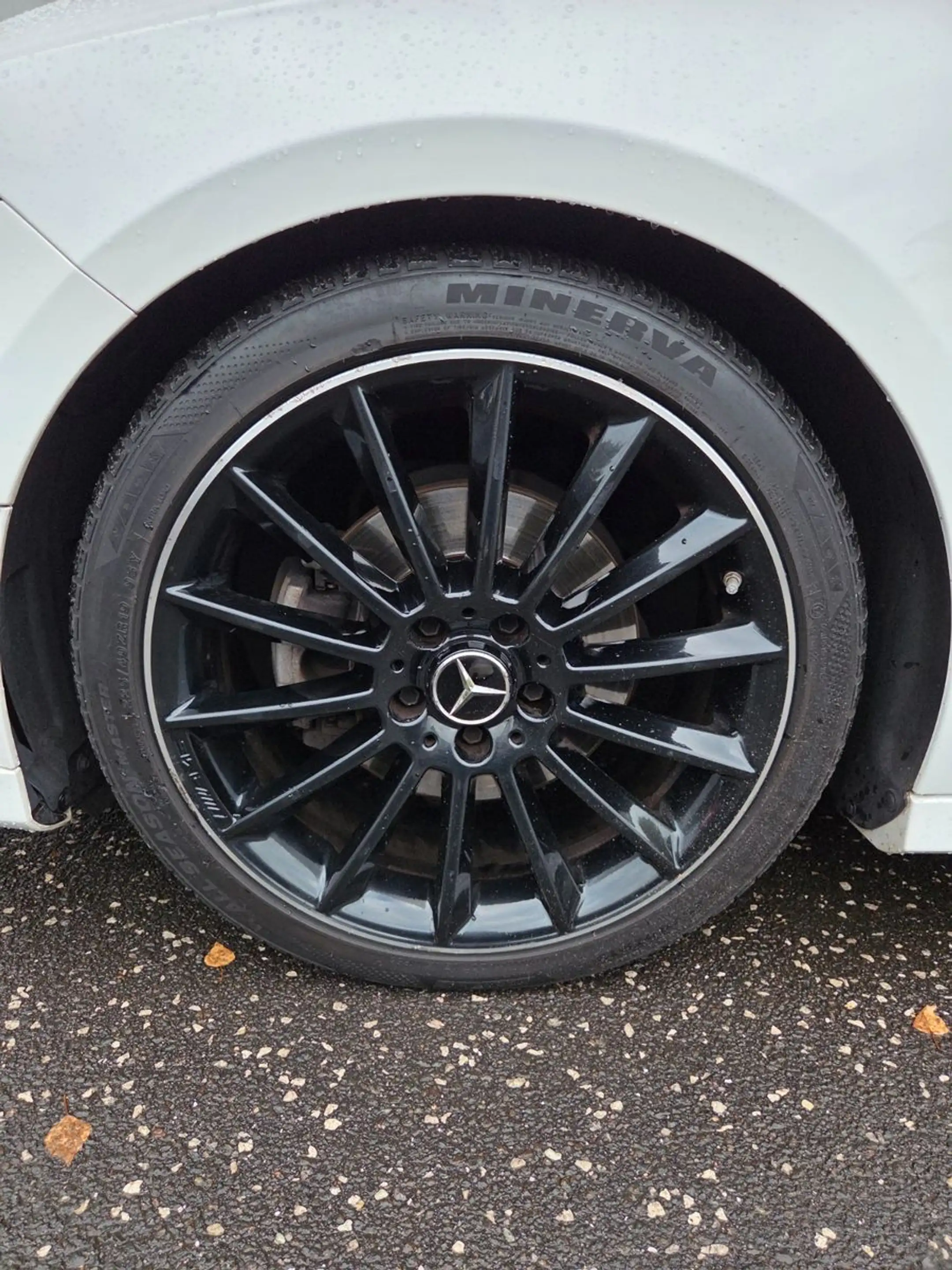 Mercedes-Benz A 180 d Edition AMG-Line/Pano/19 Zoll — photo 8