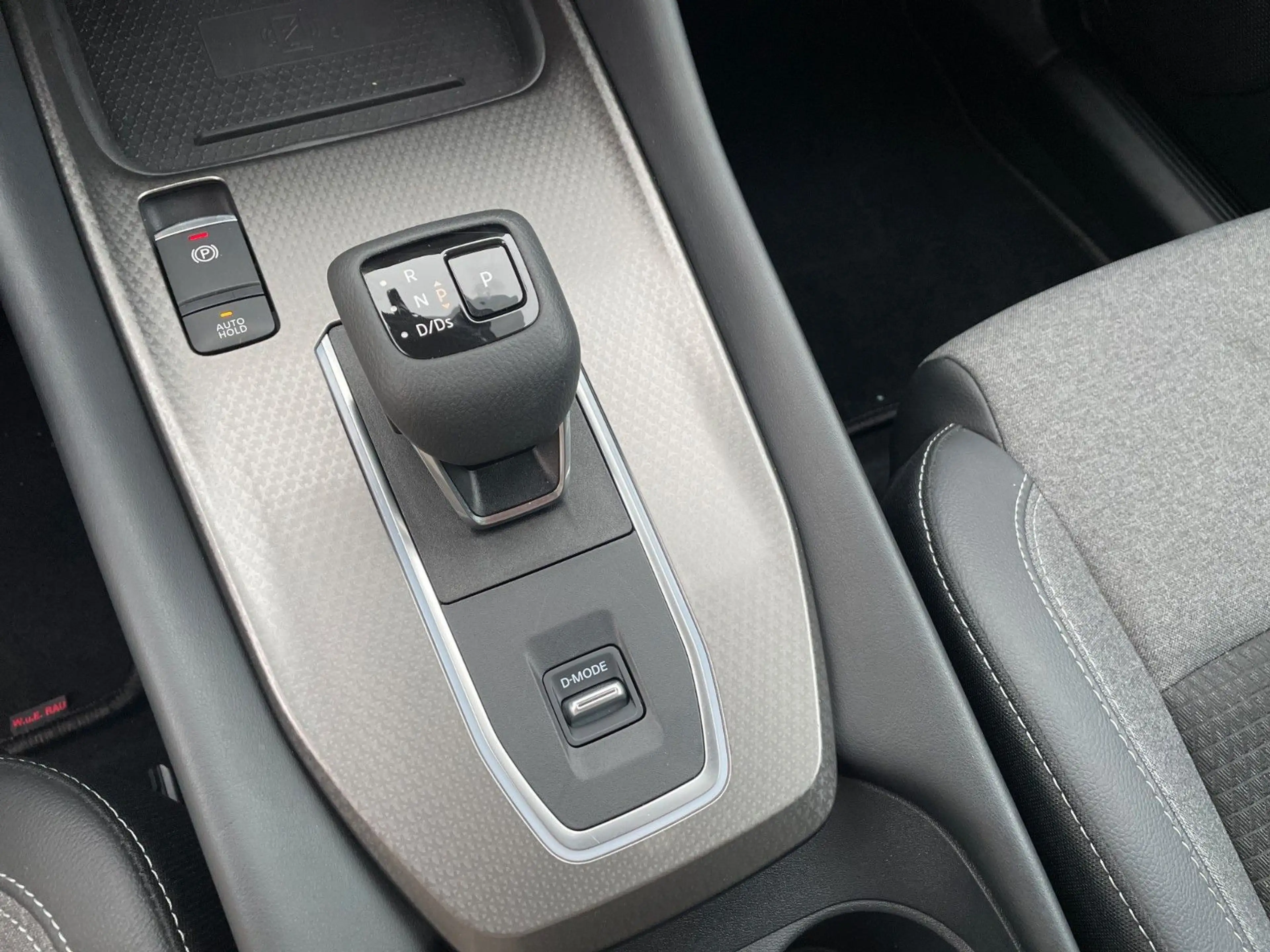 Nissan Qashqai N-CONNECTA 158 PS ( * WINTER - PAKET * ) — photo 15