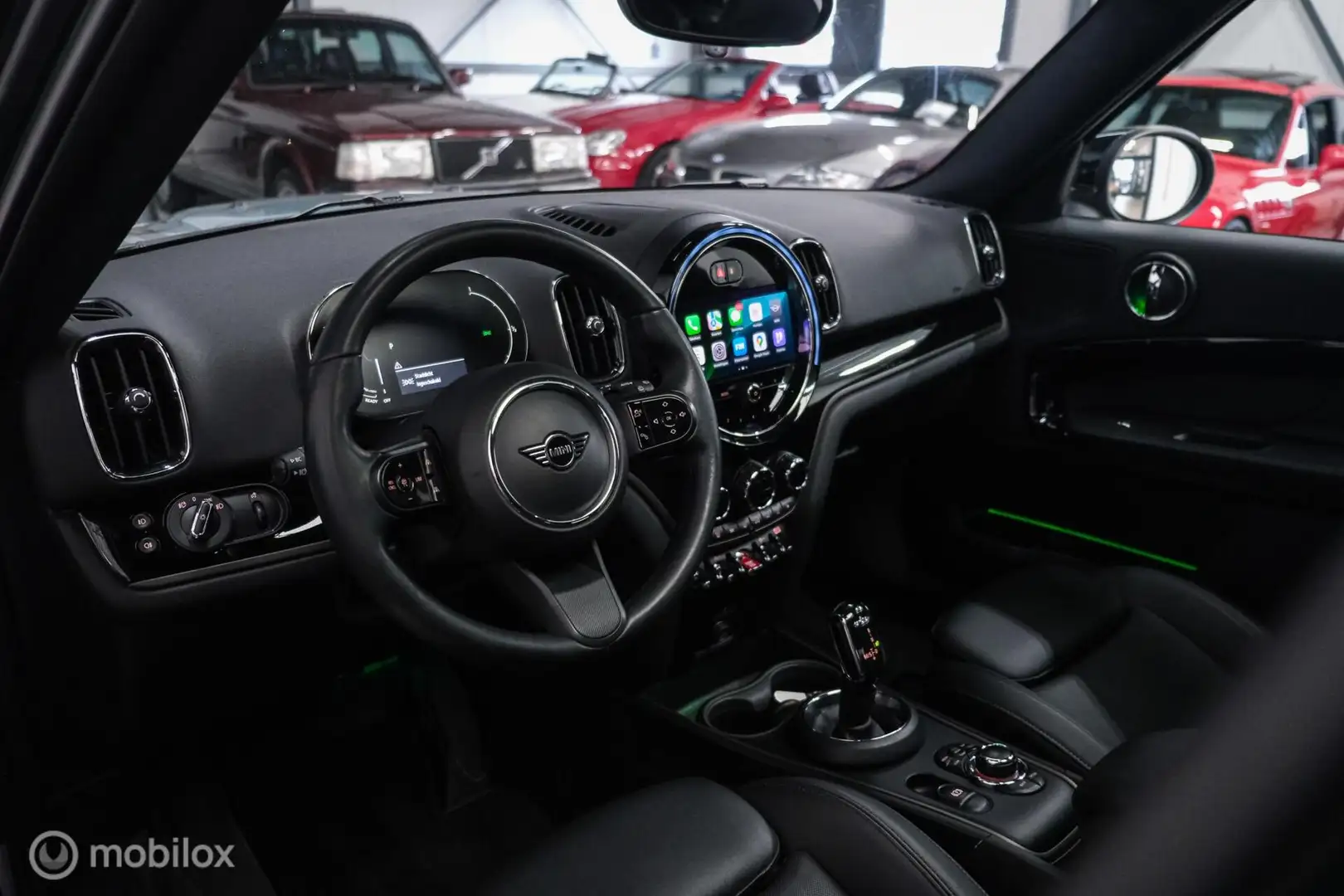 MINI Cooper Countryman 1.5 Sage Green | Panorama | Leder | Stoel en stuur Groen - 2