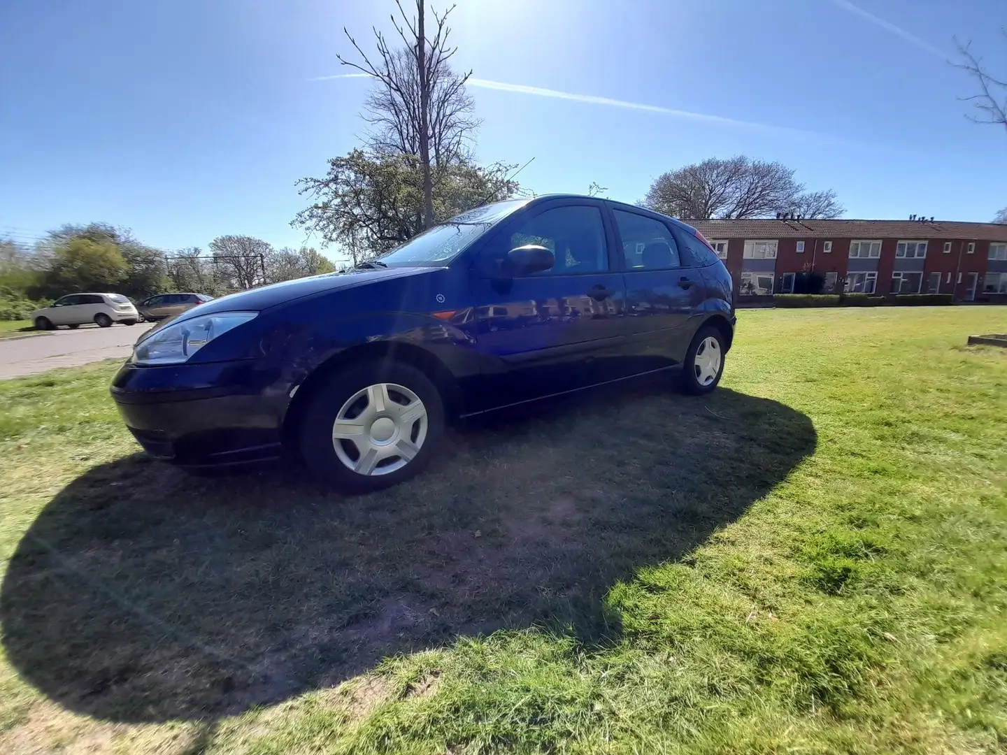 Ford Focus 1.4 Lage KM|Nieuwe APK en beurt|Airco|Trekhaak Blauw - 2