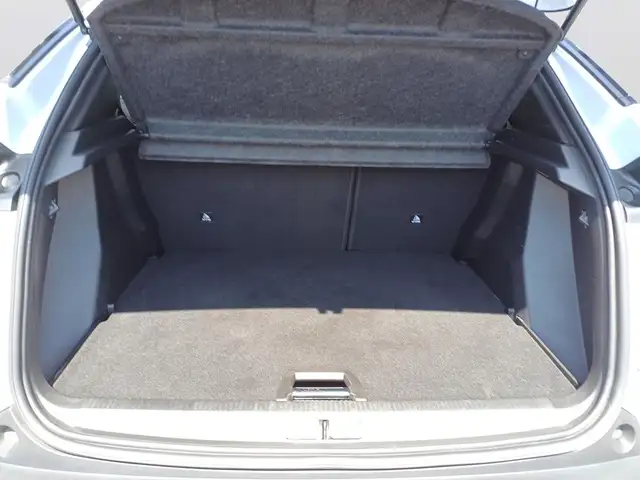 Peugeot 2008 view 7
