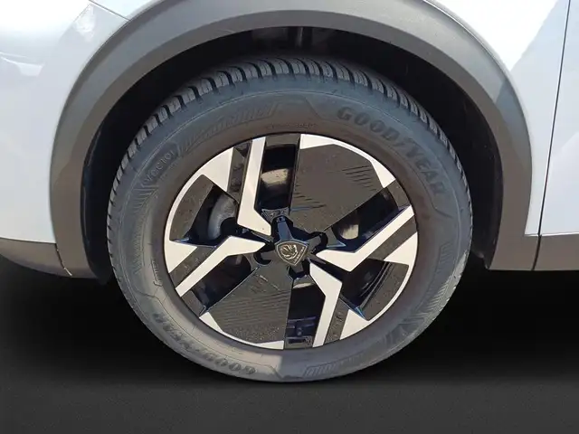 Peugeot 2008 view 8