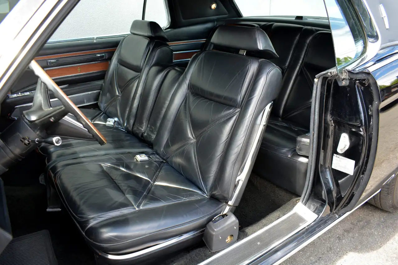 Lincoln Continental снимка Lincoln Continental