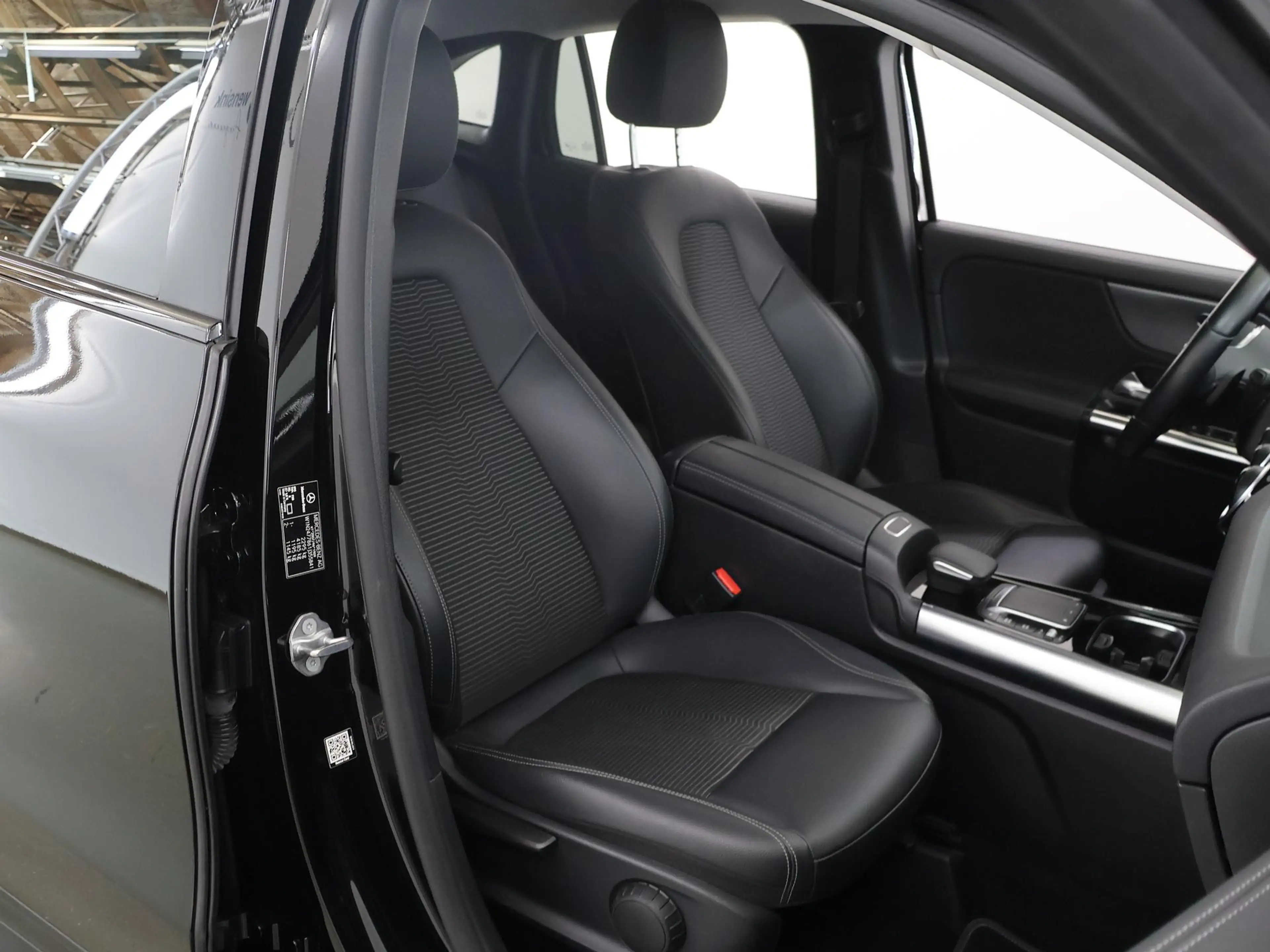 Mercedes-Benz GLA 250 e Business Line | Stoelverwarming | Sfeerverlichti — photo 10