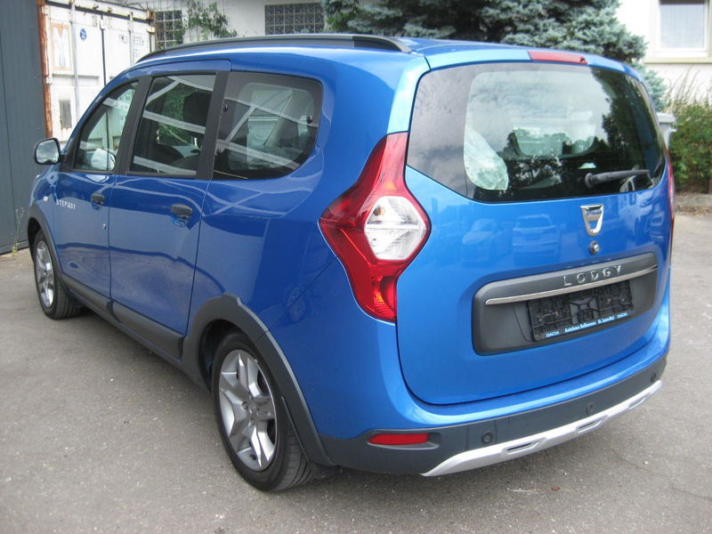 Dacia Lodgy TCe 130 Stepway "7-SITZER TOP GEPFLEGT" — photo 6