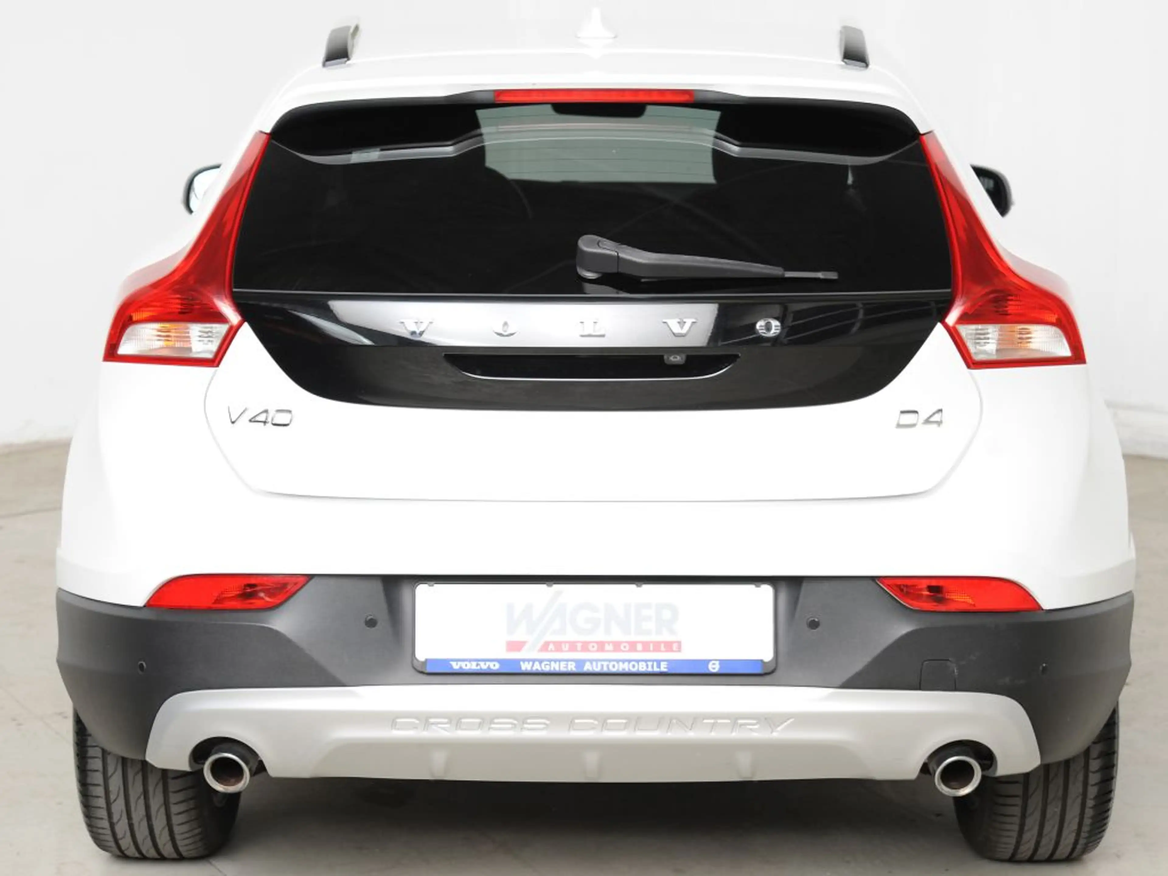 Volvo V40 Cross Country D4 Geartronic Plus *Business- Licht- Winter-Paket* — photo 5