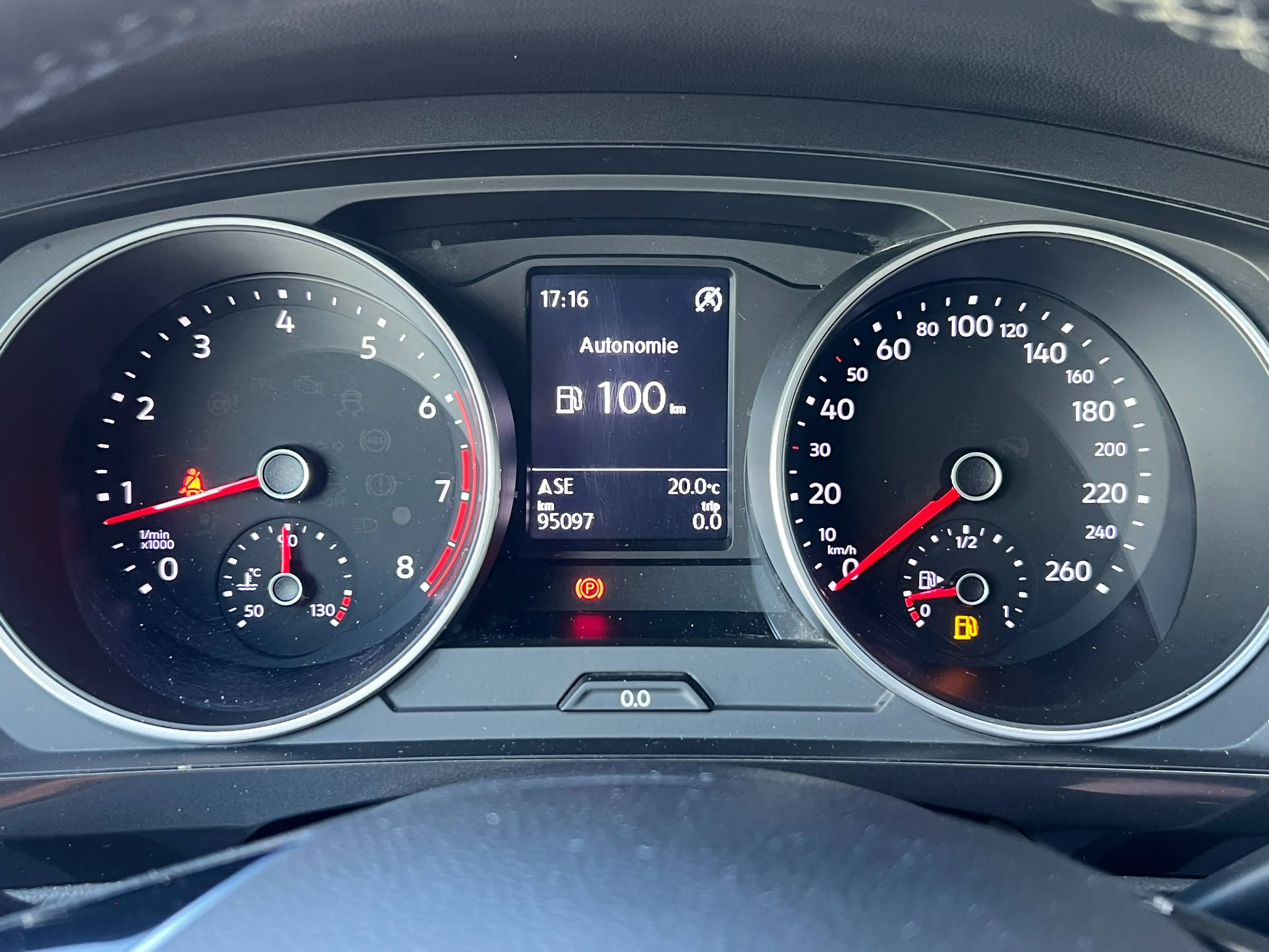 Volkswagen Tiguan 1.4 TSI Trendline 125cv 6vit BMT (12 mois de garantie) — photo 10