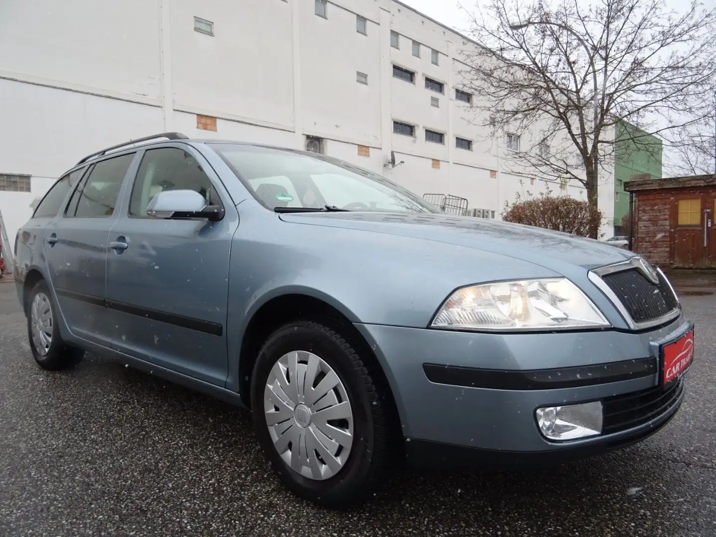 Skoda Octavia Combi Elegance Grau - 2