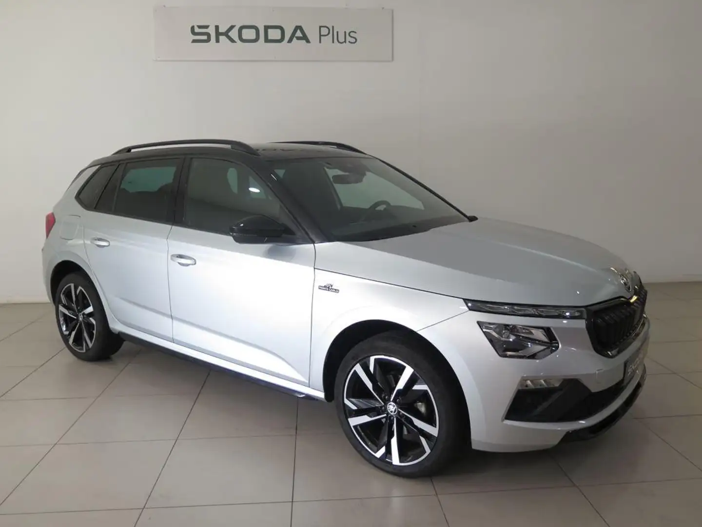 Skoda Kamiq 1.5 TSI Monte Carlo DSG7 110kW Plateado - 1