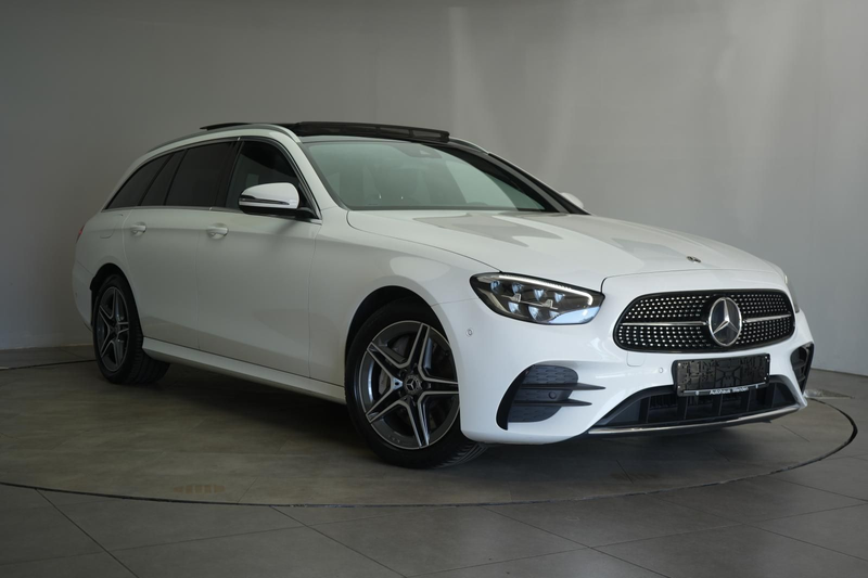 Mercedes-Benz E 300 de T 9G-TRONIC AMG Temp/Kamera/Pano/Burmes