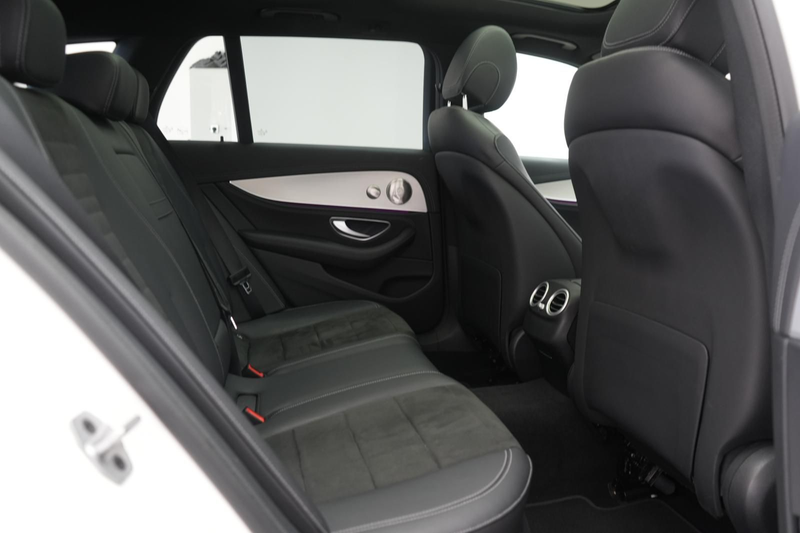 Mercedes-Benz E 300 de T 9G-TRONIC AMG Temp/Kamera/Pano/Burmes — photo 8