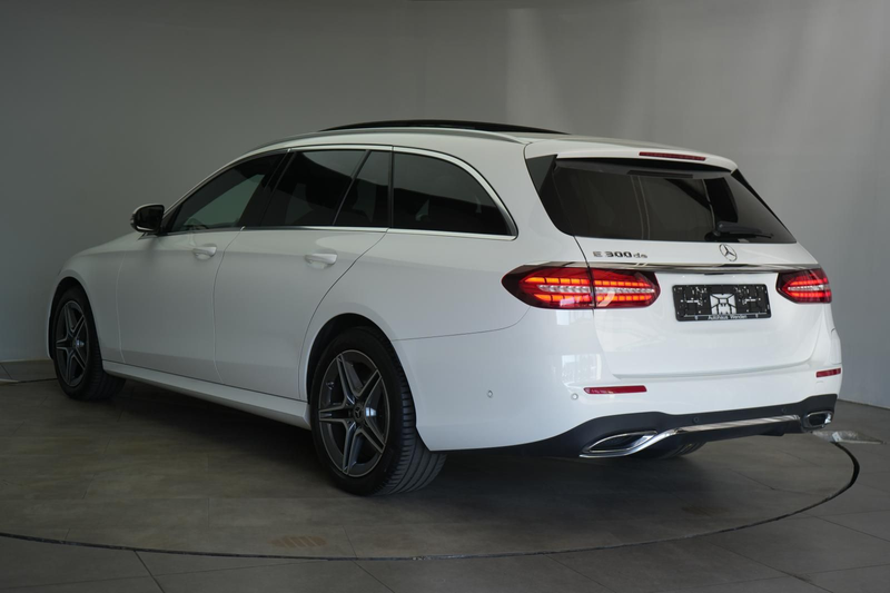 Mercedes-Benz E 300 de T 9G-TRONIC AMG Temp/Kamera/Pano/Burmes — photo 4