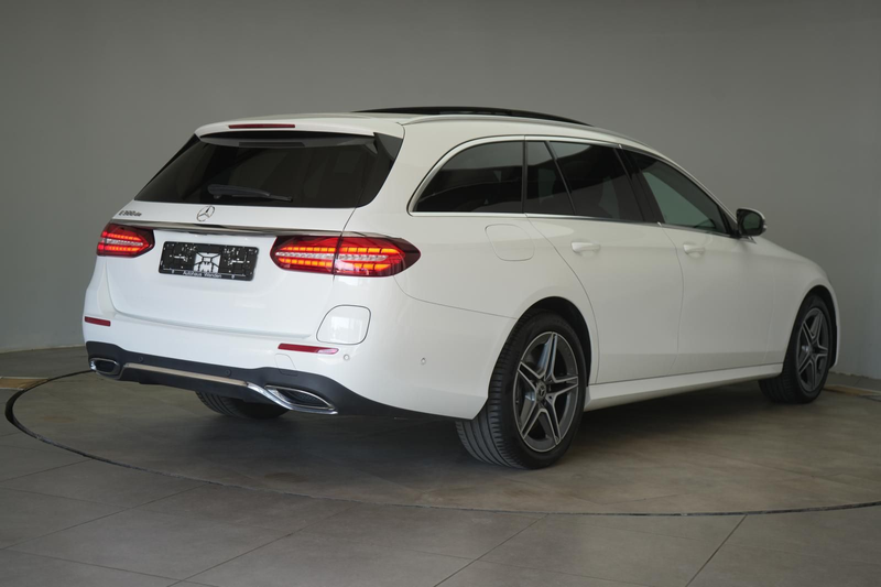 Mercedes-Benz E 300 de T 9G-TRONIC AMG Temp/Kamera/Pano/Burmes — photo 5