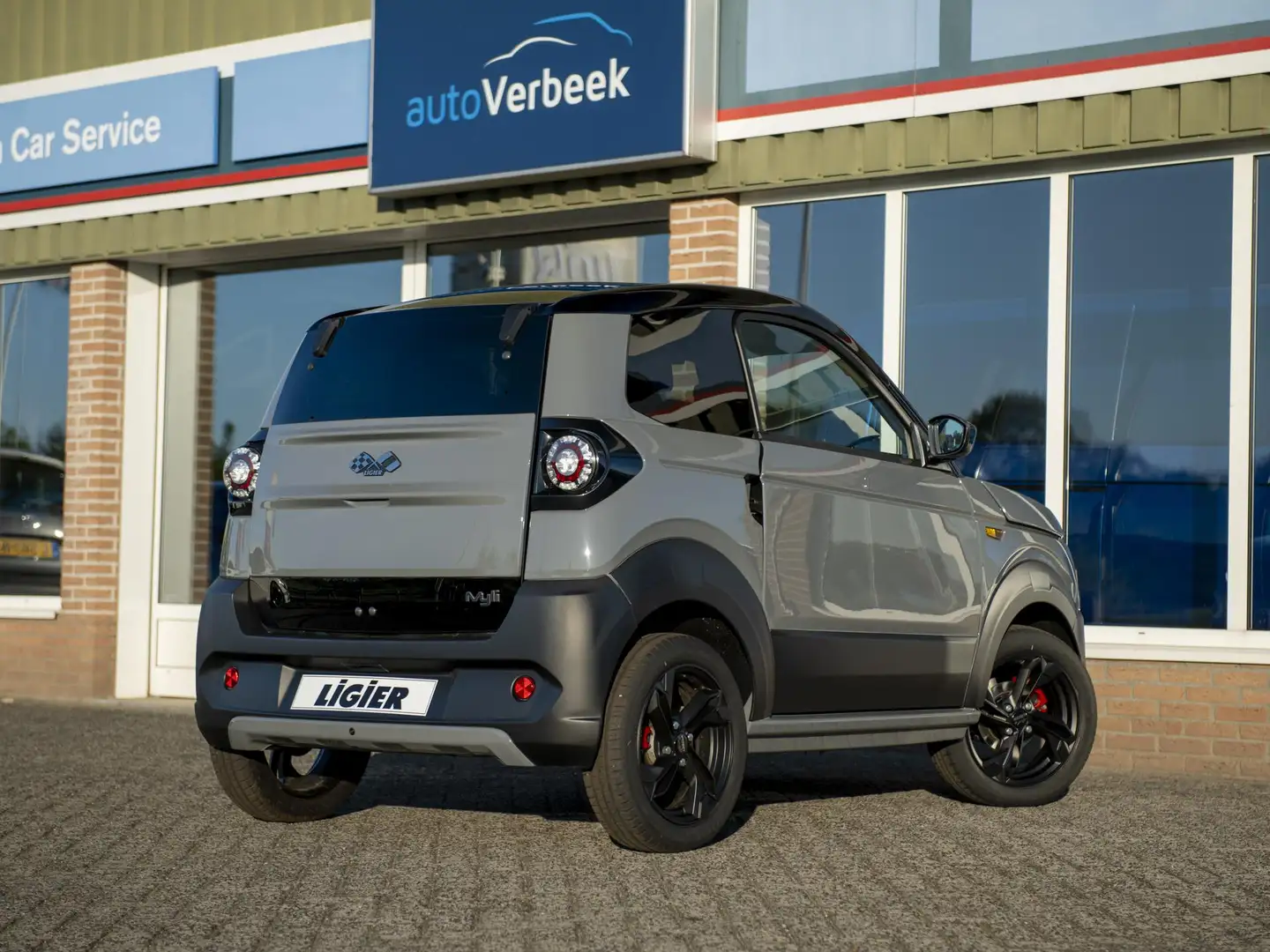 Ligier Myli R.EBEL 12 kWh Myli R.EBEL Edition 12 kWh !!NIEUW!! Grijs - 2