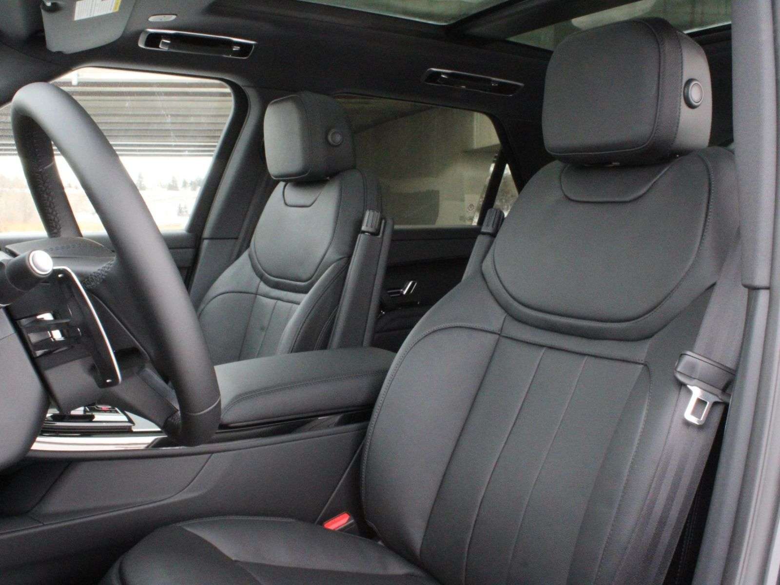 2026 Land Rover Range Rover Sport P360 S thumb 10