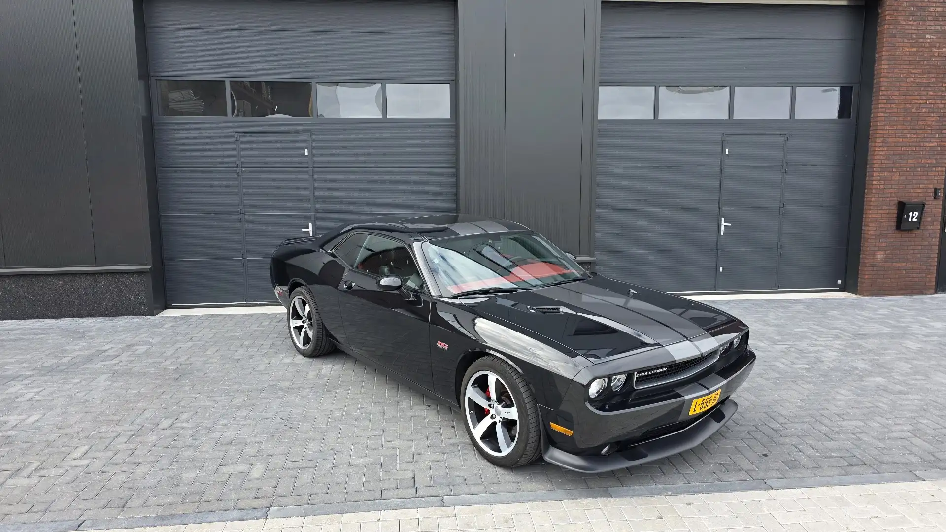 Dodge Challenger SRT 6.4 HEMI Zwart - 2