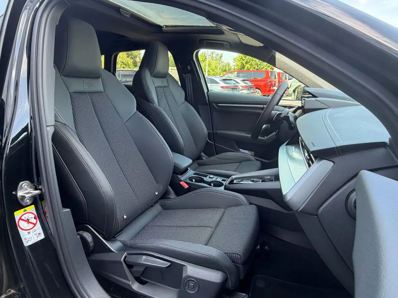 Audi A3 Sportback 35 TFSI S line *Matrix*Sonos*Pano* 14