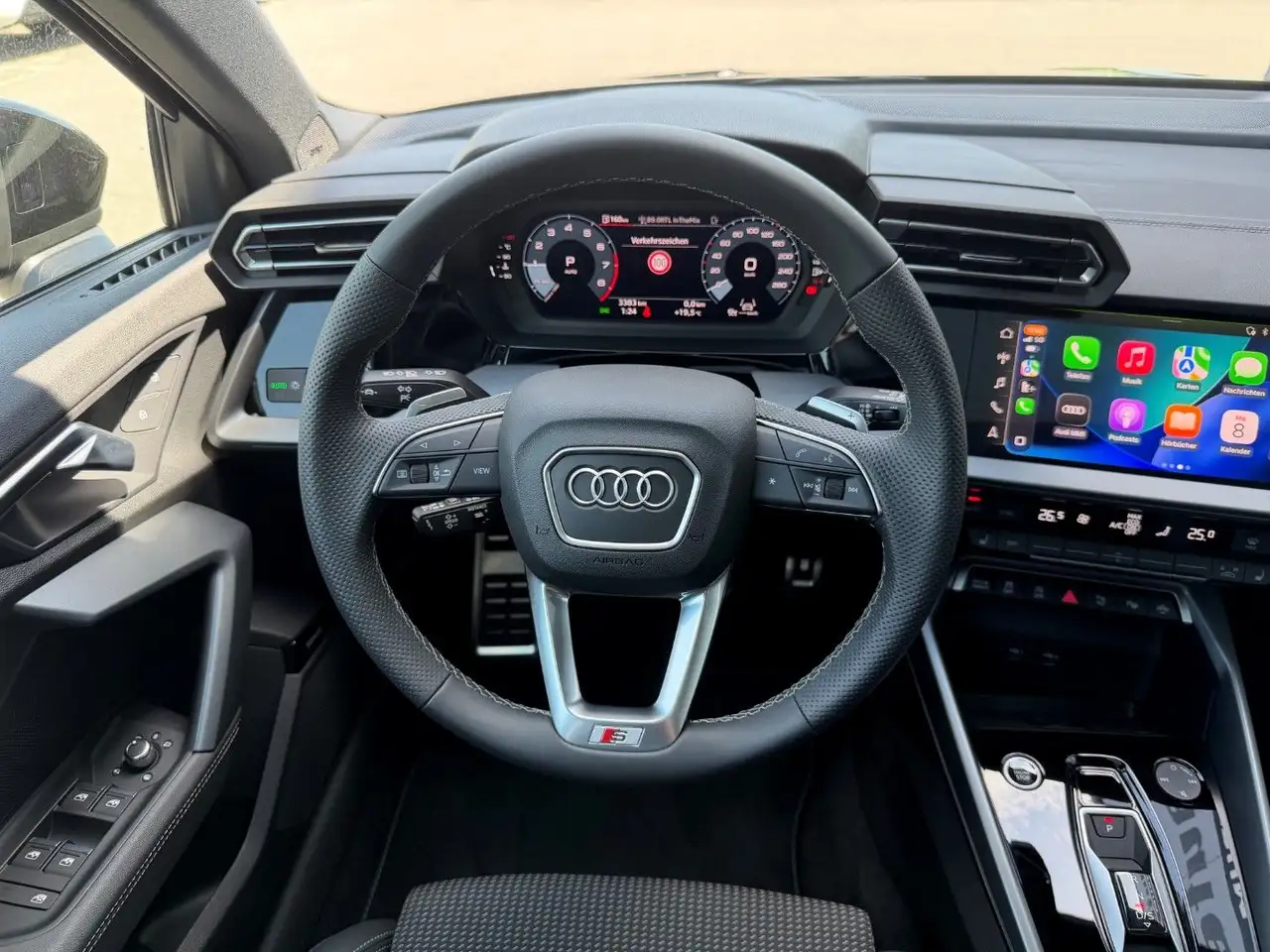 Audi A3 Sportback 35 TFSI S line *Matrix*Sonos*Pano* 9