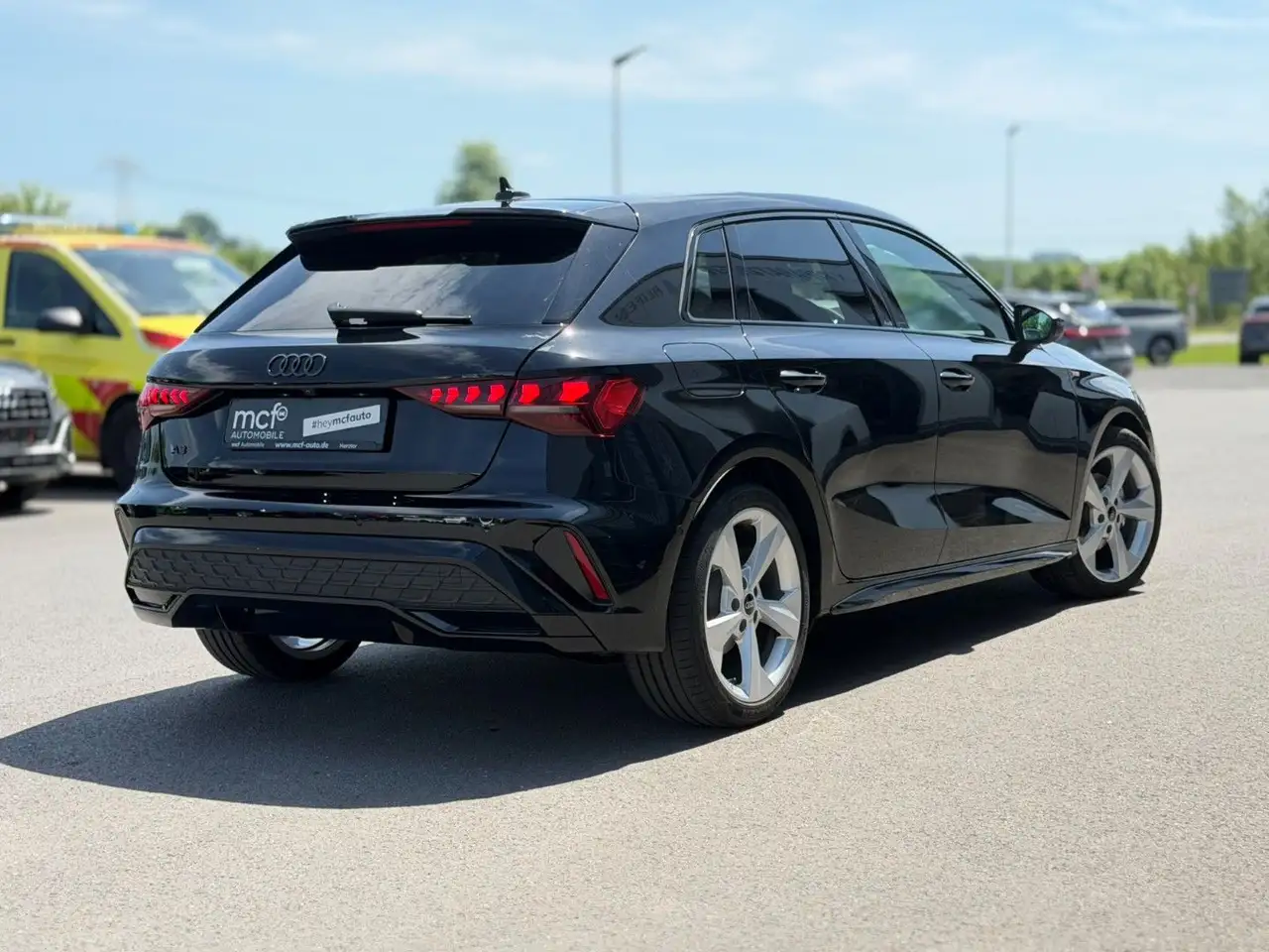 Audi A3 Sportback 35 TFSI S line *Matrix*Sonos*Pano* 4