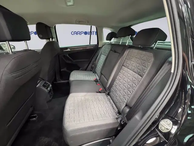 Volkswagen Tiguan view 14