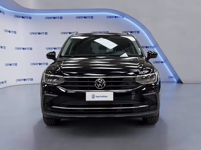 Volkswagen Tiguan view 9