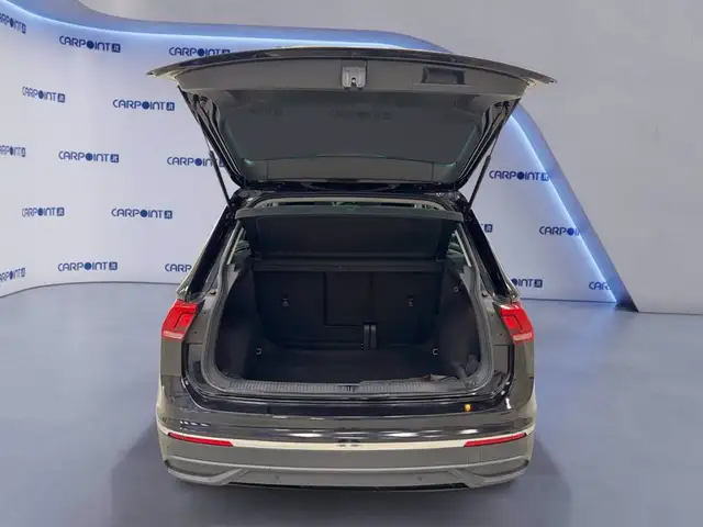 Volkswagen Tiguan view 18
