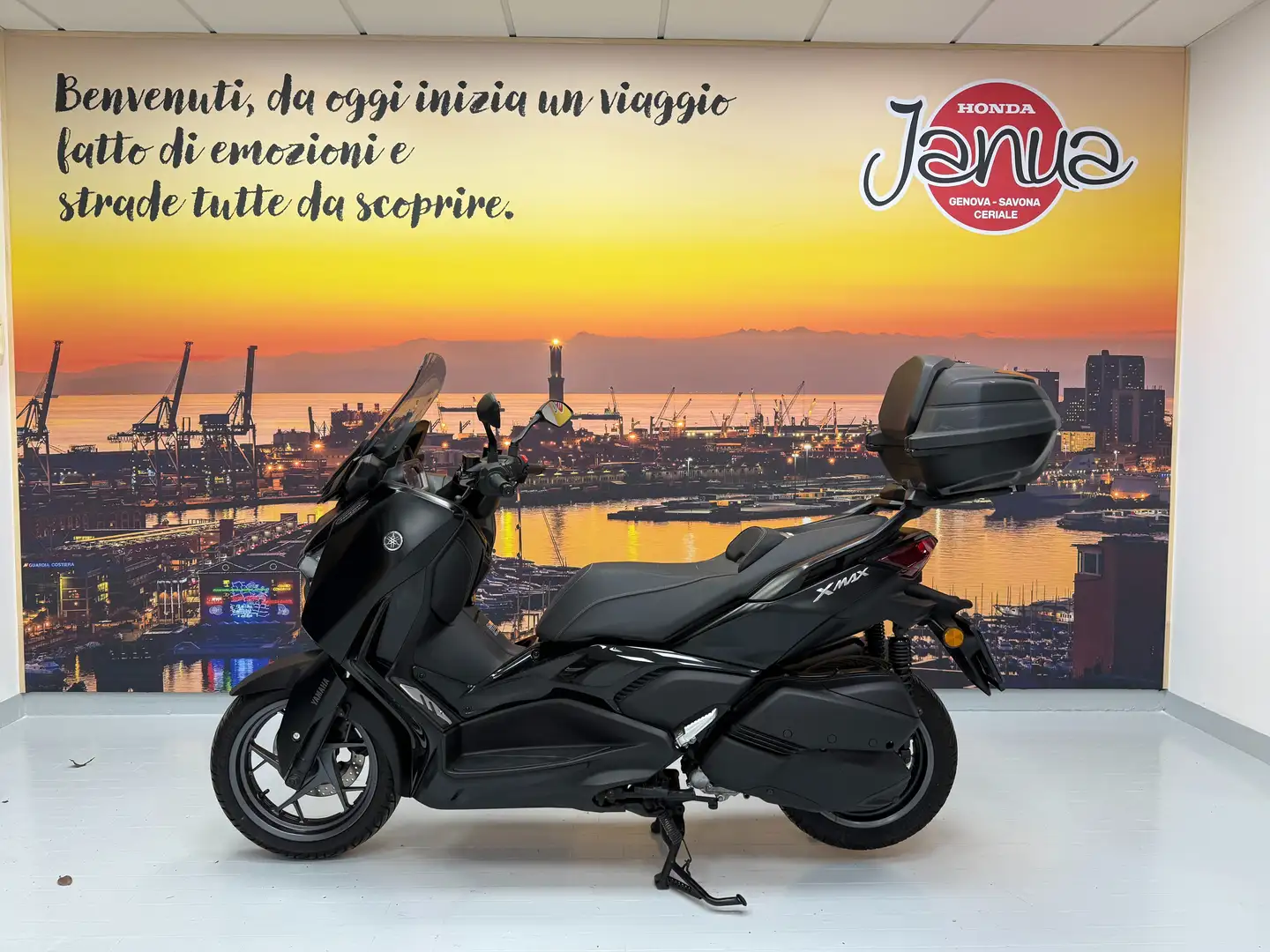 Yamaha X-Max 300 tech max - 1