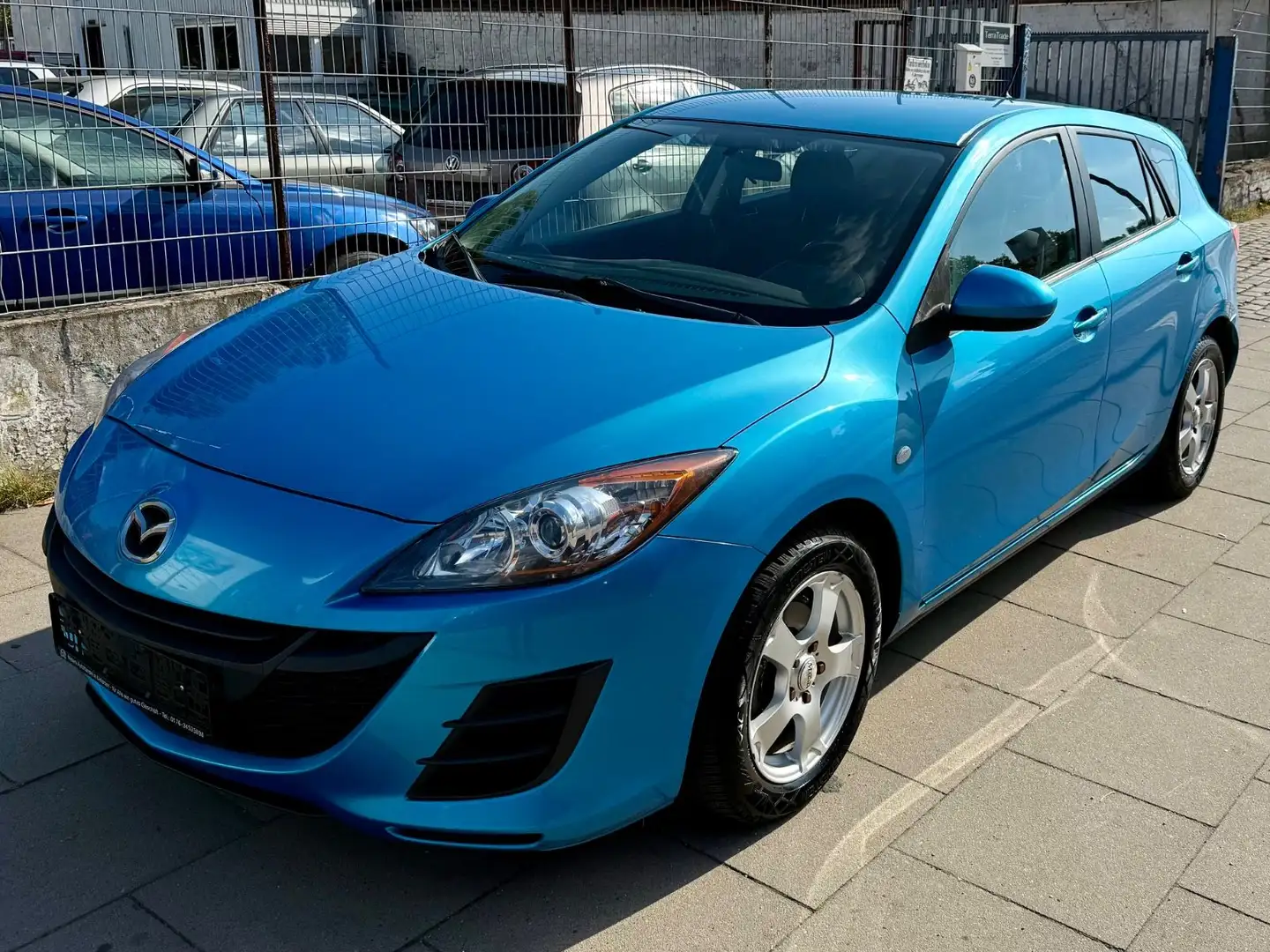 Mazda 3 Lim. Center-Line/ TÜV NEU Blau - 2