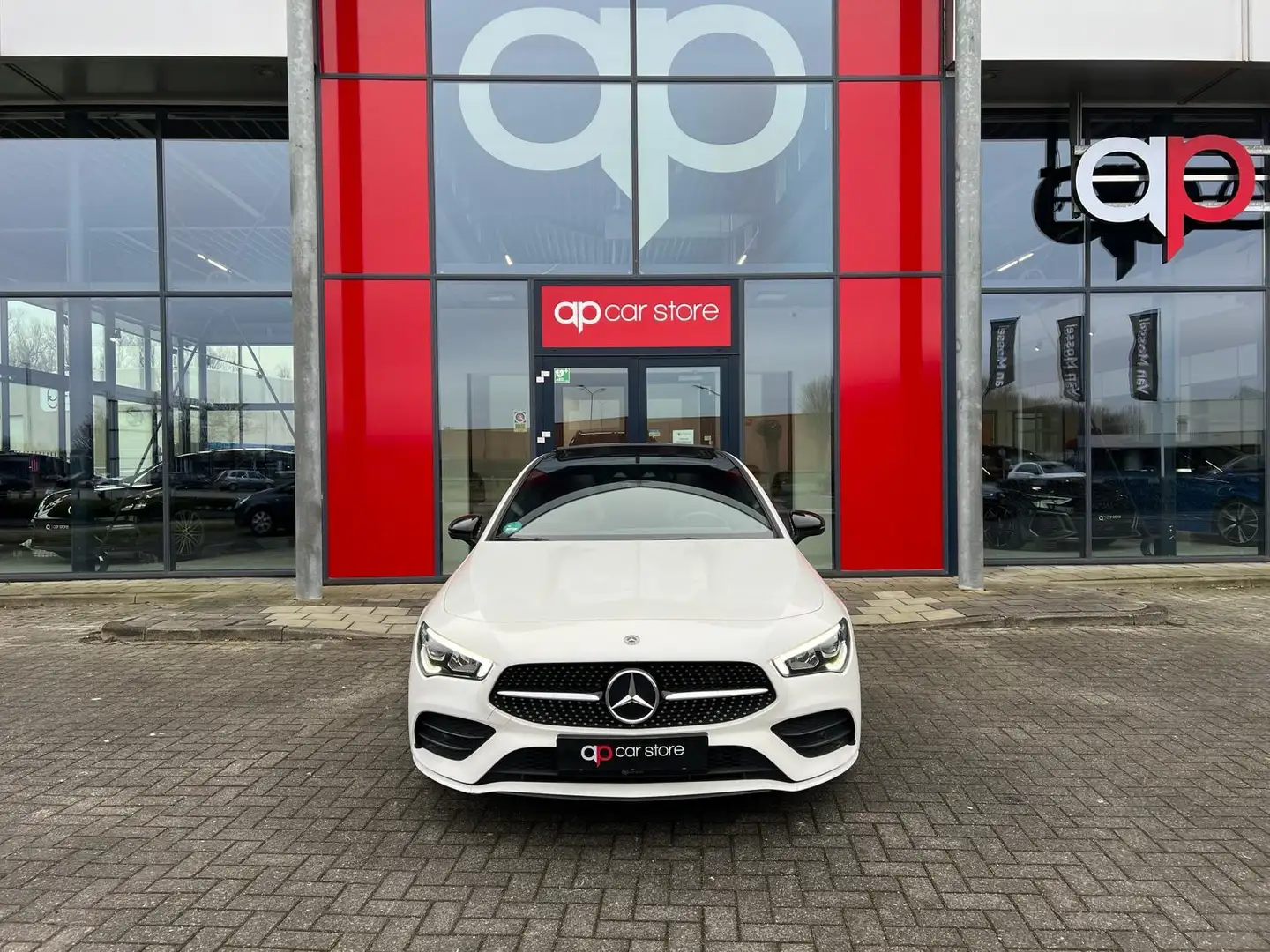 Mercedes-Benz CLA 180 Business Solution AMG Night Pano Wit - 2