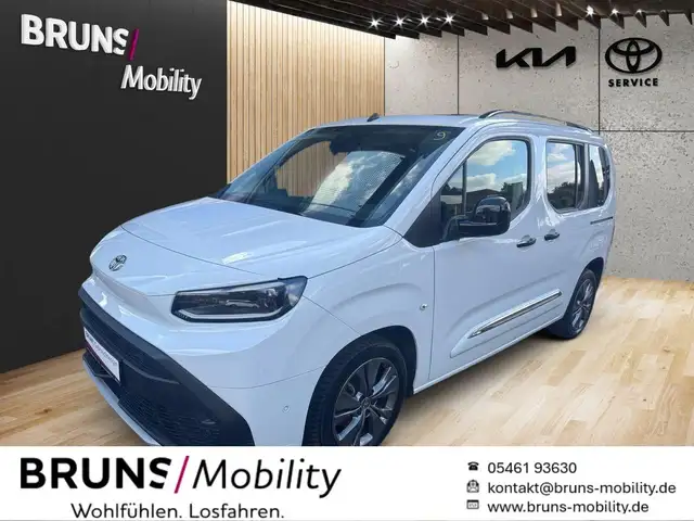 Toyota Proace City 1.5 D-4D Lounge L1 Panorama