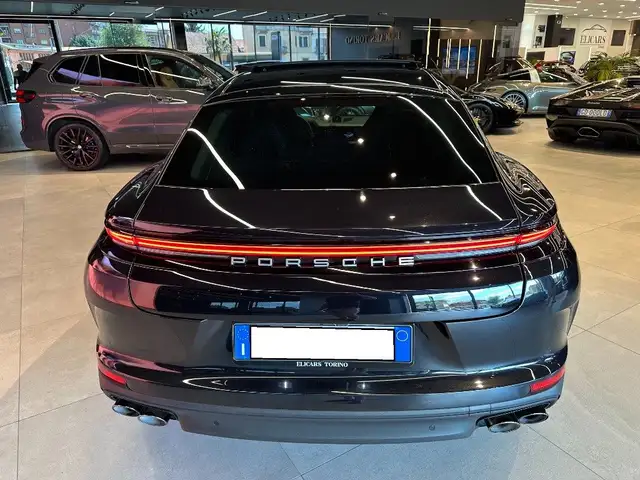 Porsche Panamera view 5