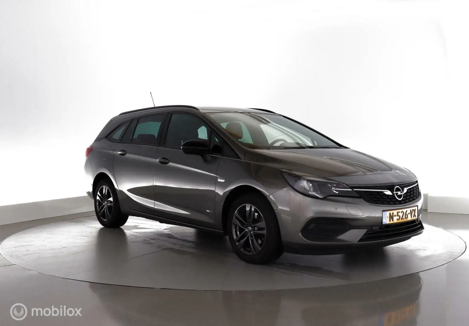 Opel Astra Sports Tourer 1.2 Design & Tech led|dab|cam|ecc|lm Grijs - 2