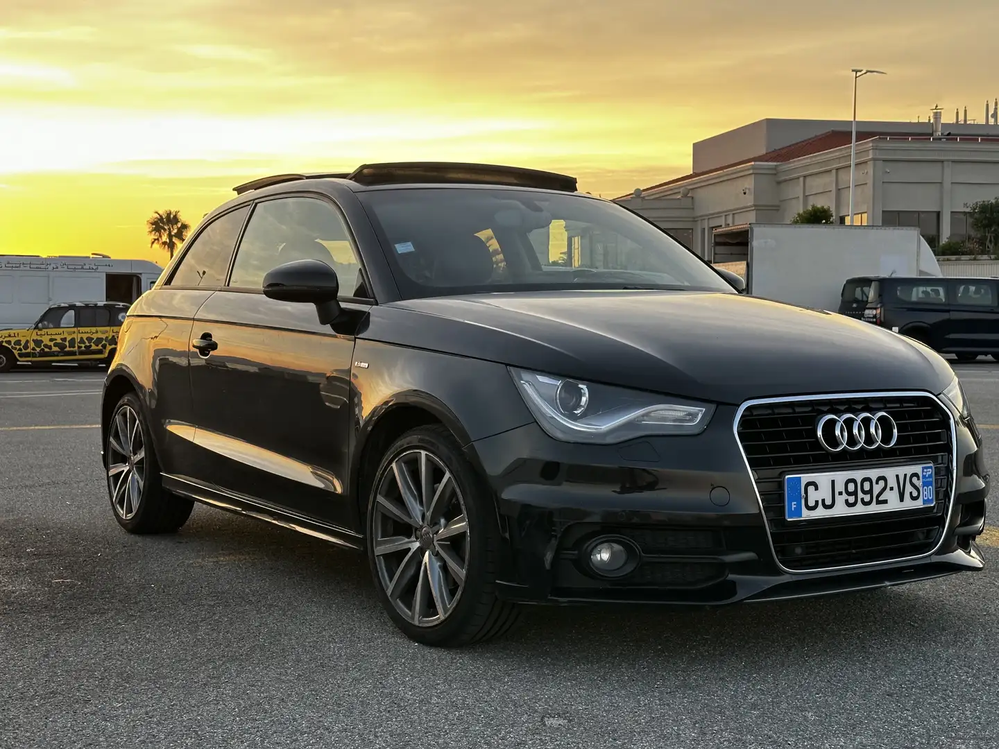 Audi A1 1.6 TDI 105 S line - 1