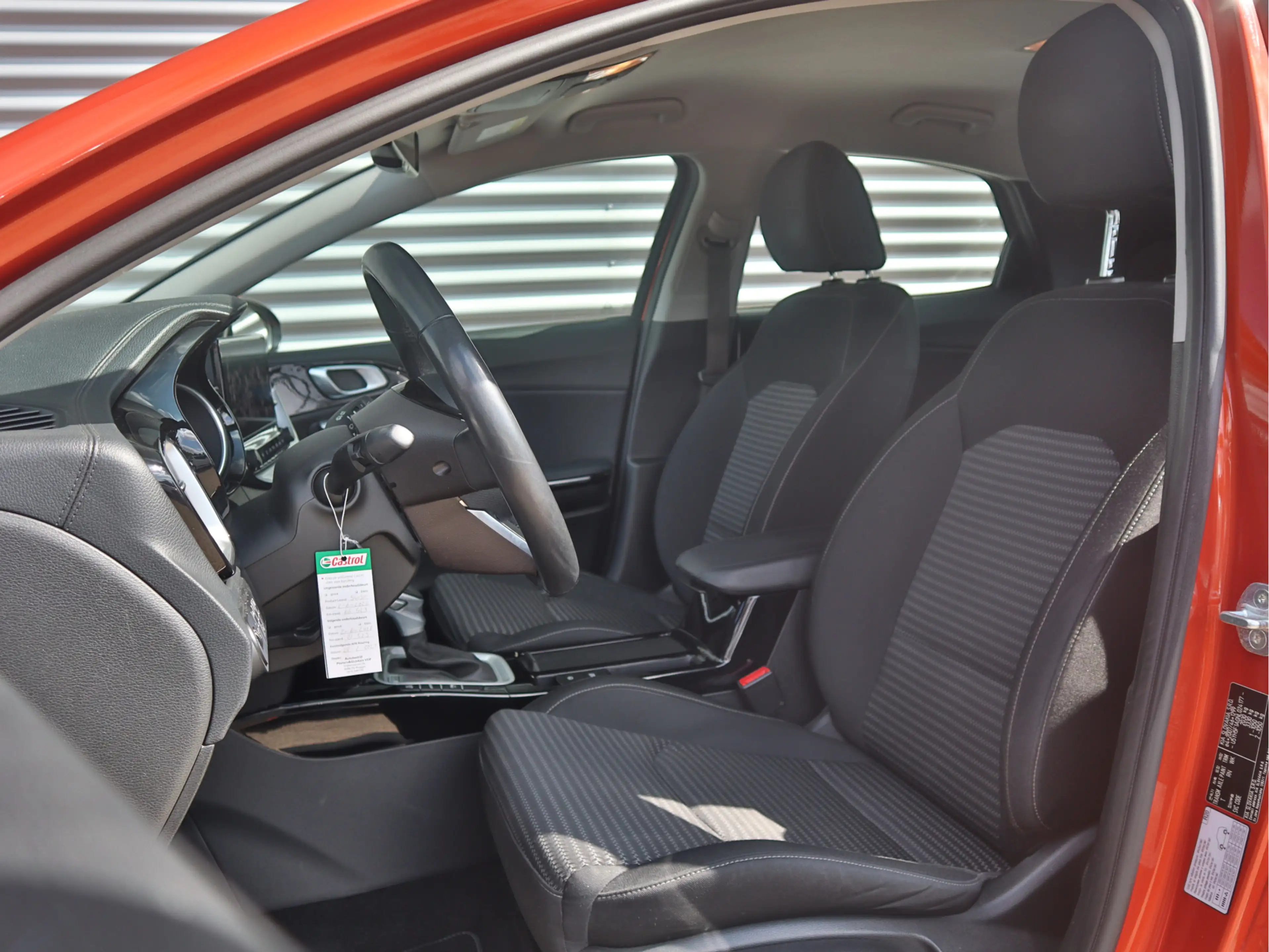 Kia XCeed 1.6 GDi PHEV DynamicLine | All-Seasons | Navi | Ca — photo 21