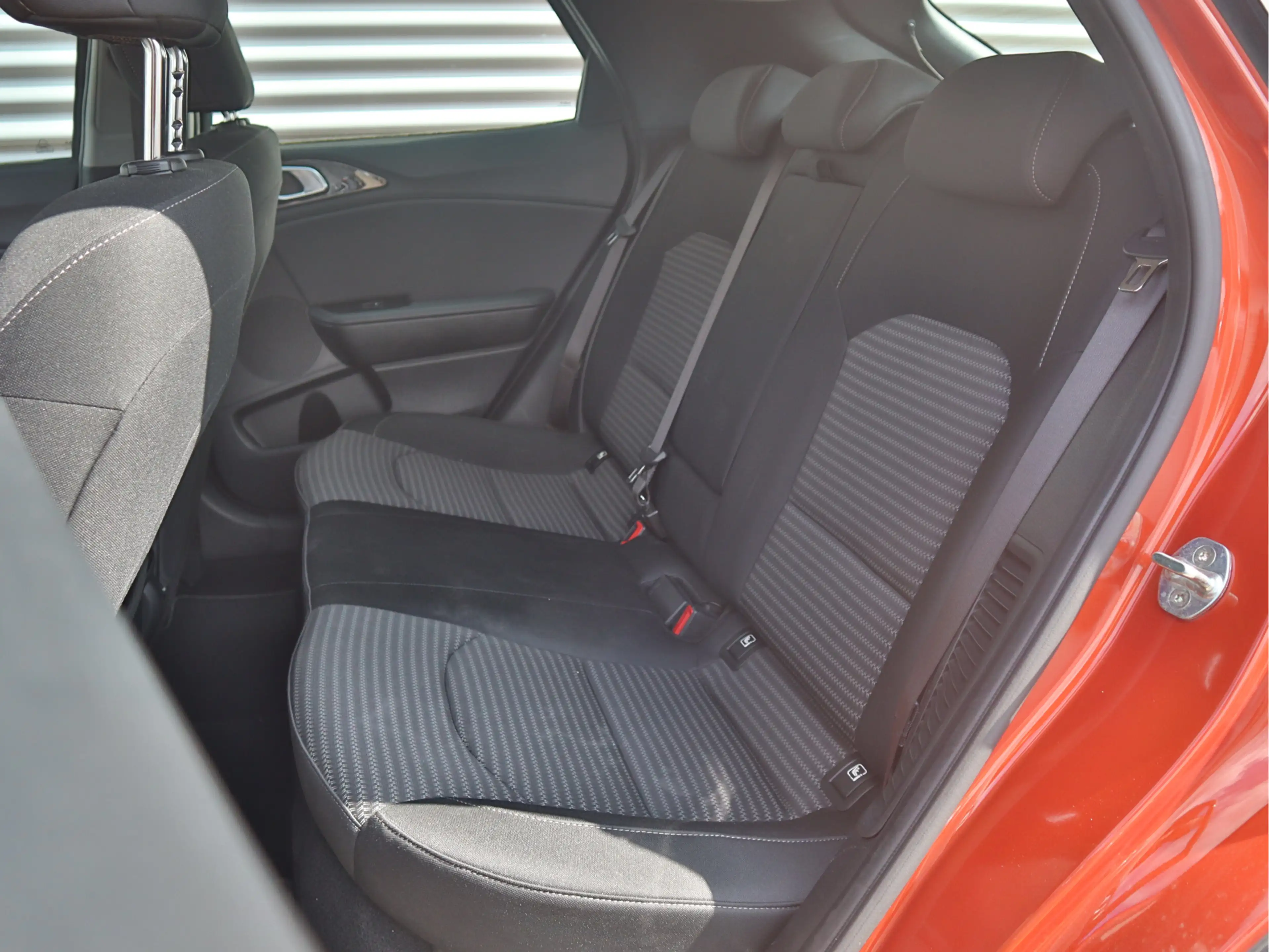 Kia XCeed 1.6 GDi PHEV DynamicLine | All-Seasons | Navi | Ca — photo 22