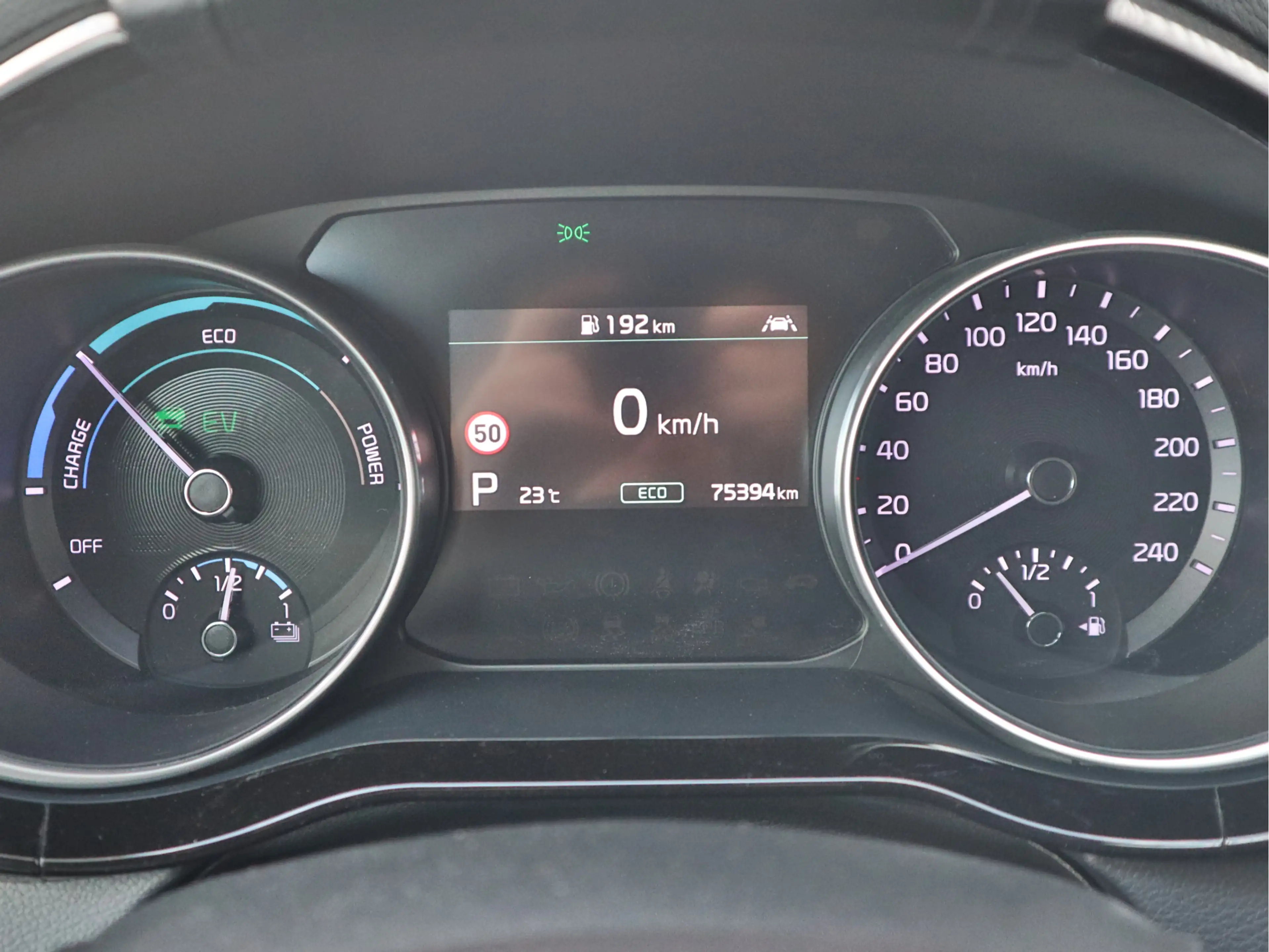 Kia XCeed 1.6 GDi PHEV DynamicLine | All-Seasons | Navi | Ca — photo 12