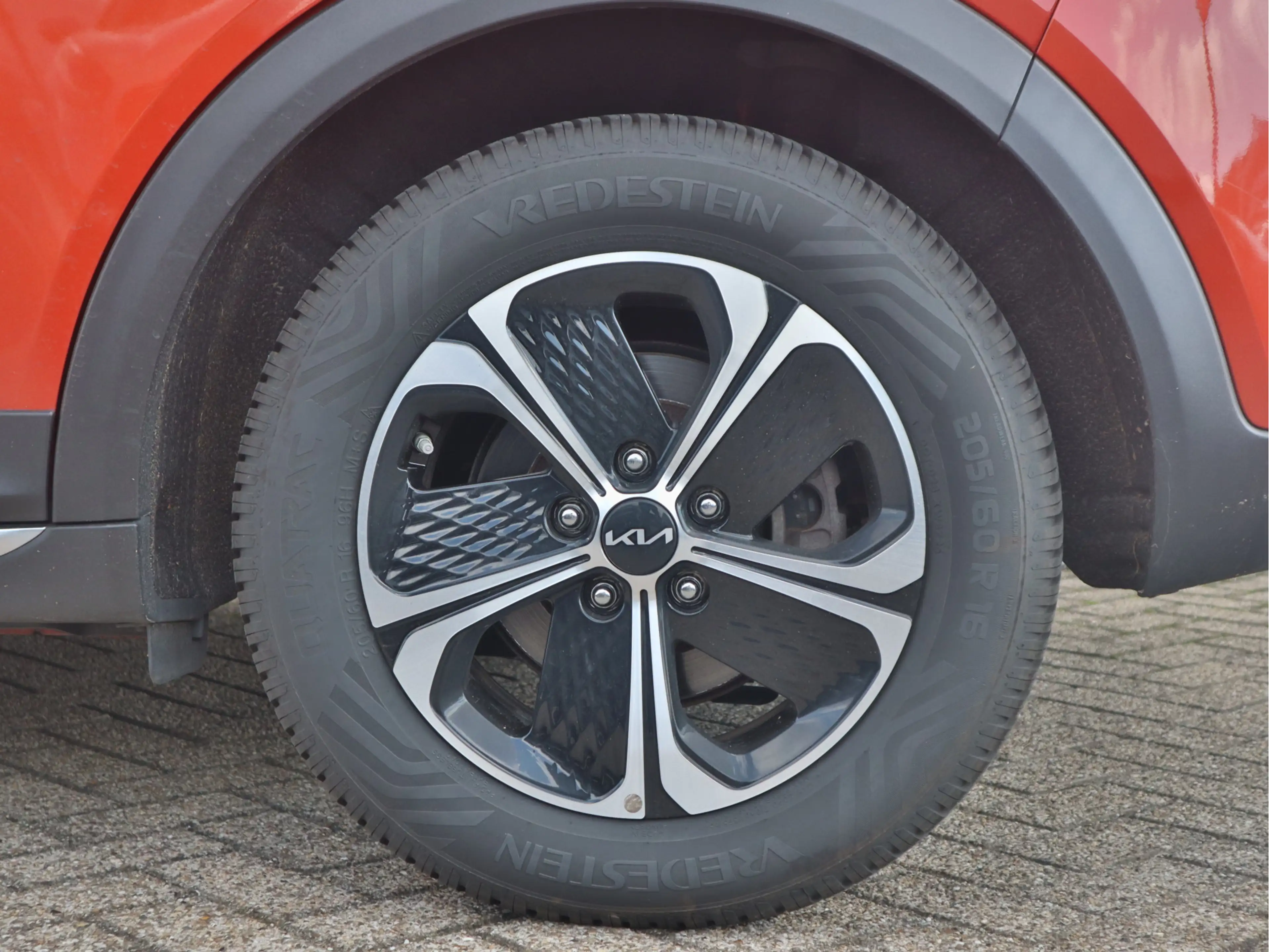Kia XCeed 1.6 GDi PHEV DynamicLine | All-Seasons | Navi | Ca — photo 8