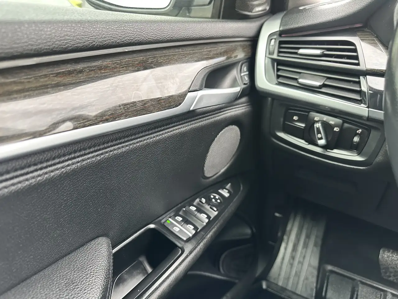 BMW X5 снимка BMW X5