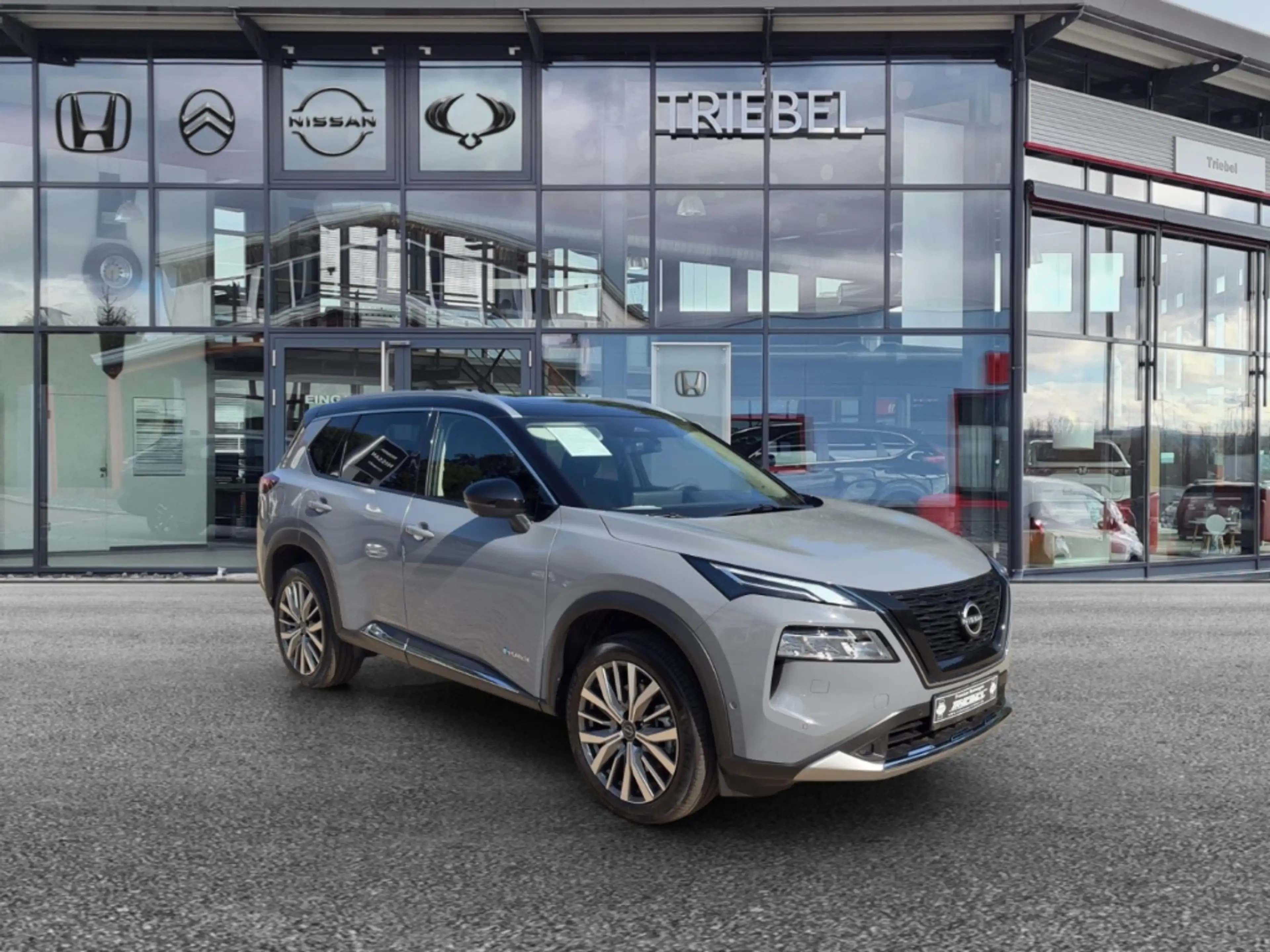 Nissan X-Trail e-Power e-4orce Tekna+ HUD*Pano*Bose* — photo 2