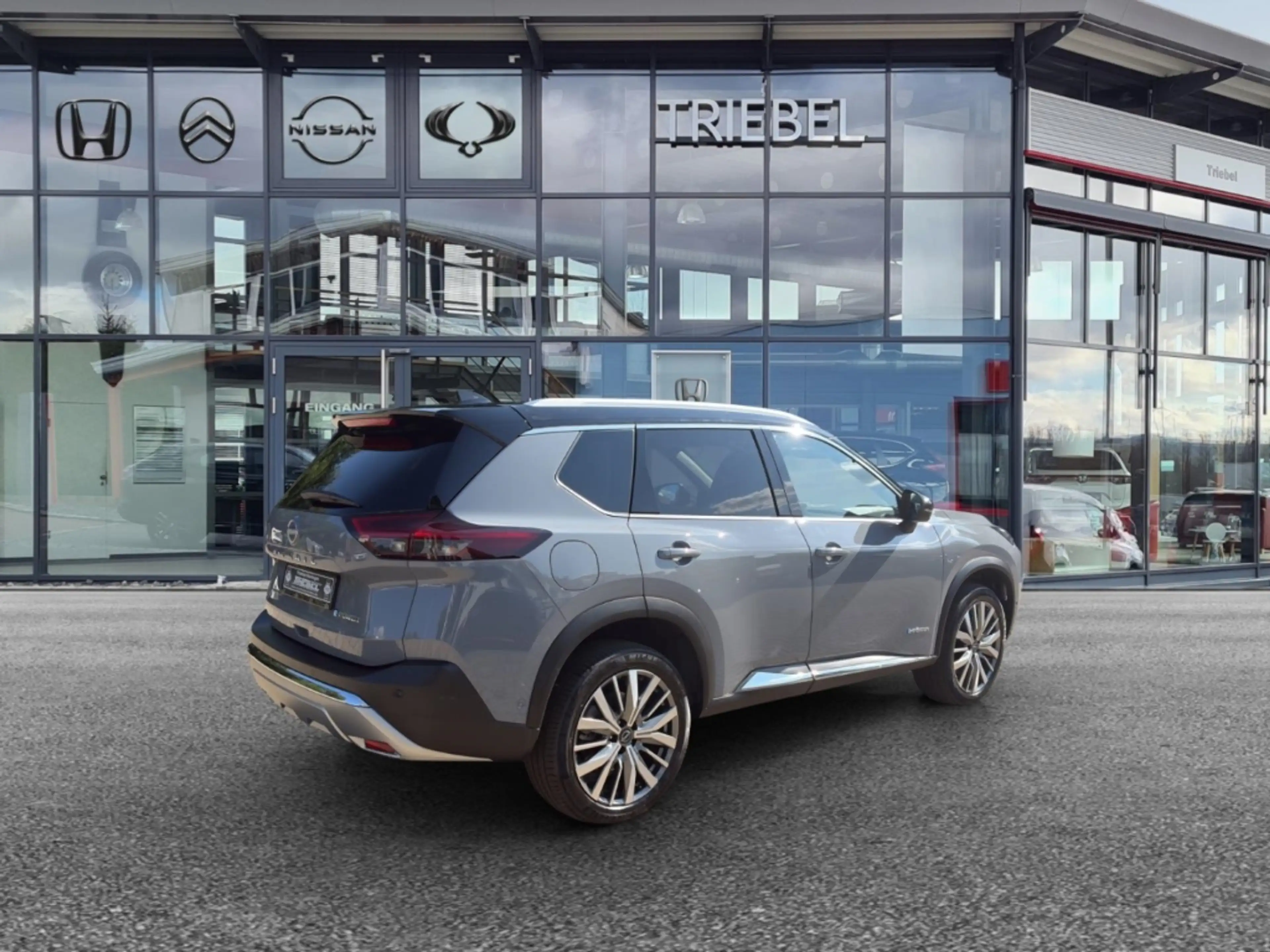 Nissan X-Trail e-Power e-4orce Tekna+ HUD*Pano*Bose* — photo 5