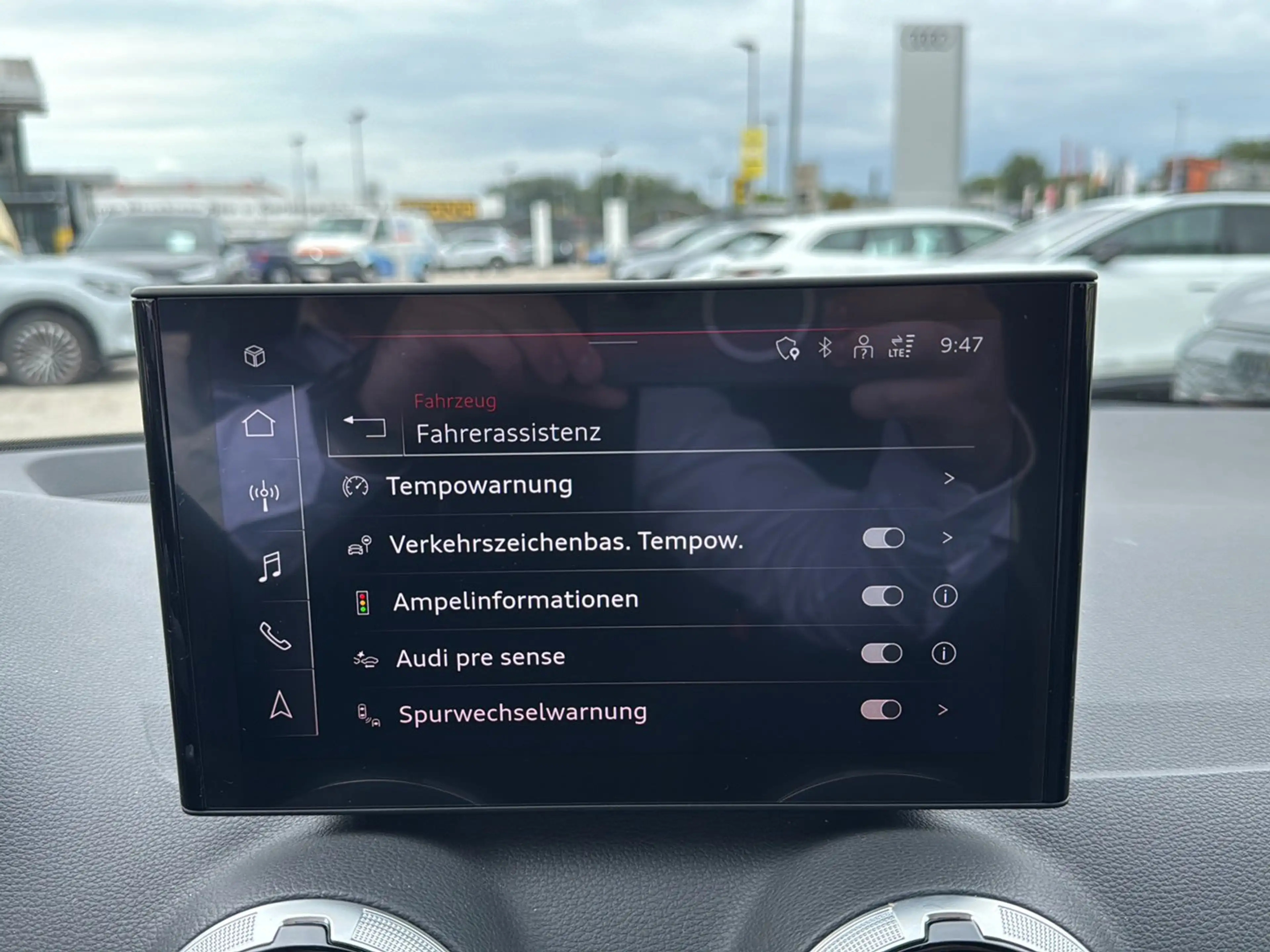 Audi Q2 35 TFSI advanced — photo 13