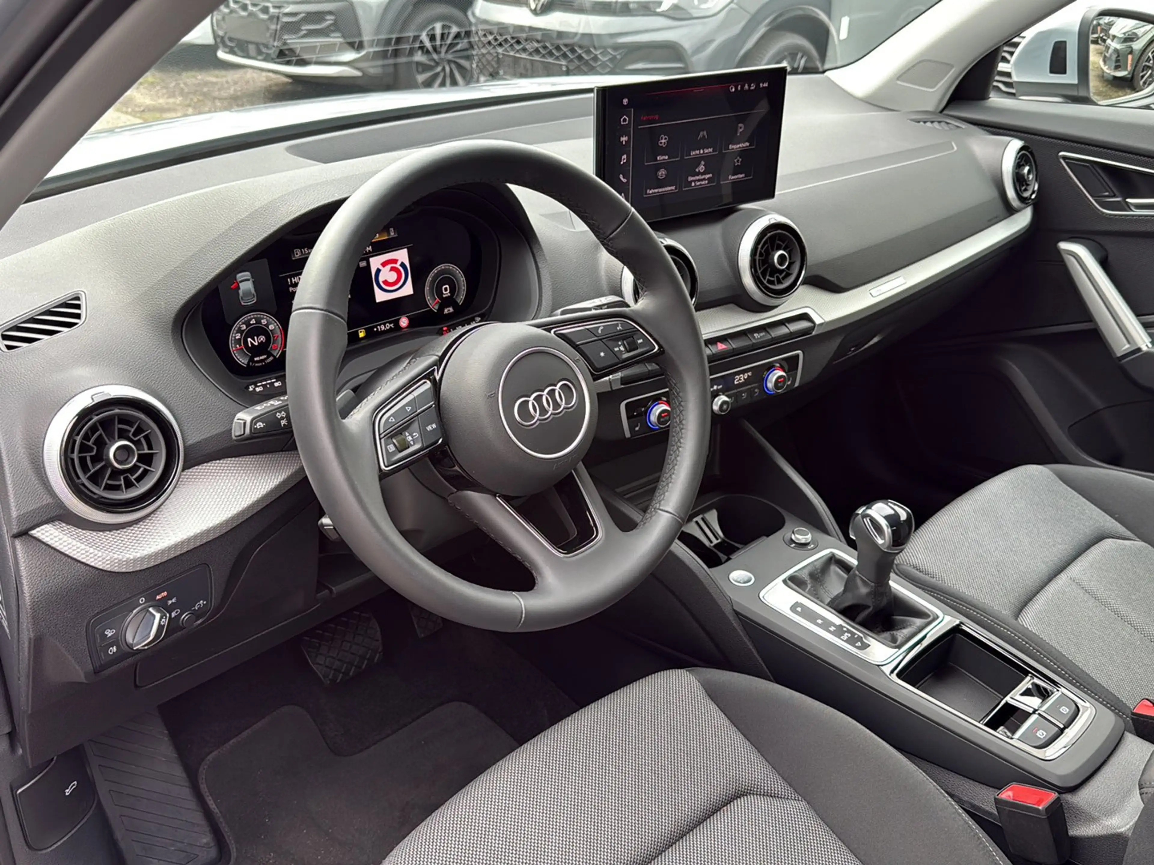 Audi Q2 35 TFSI advanced — photo 8