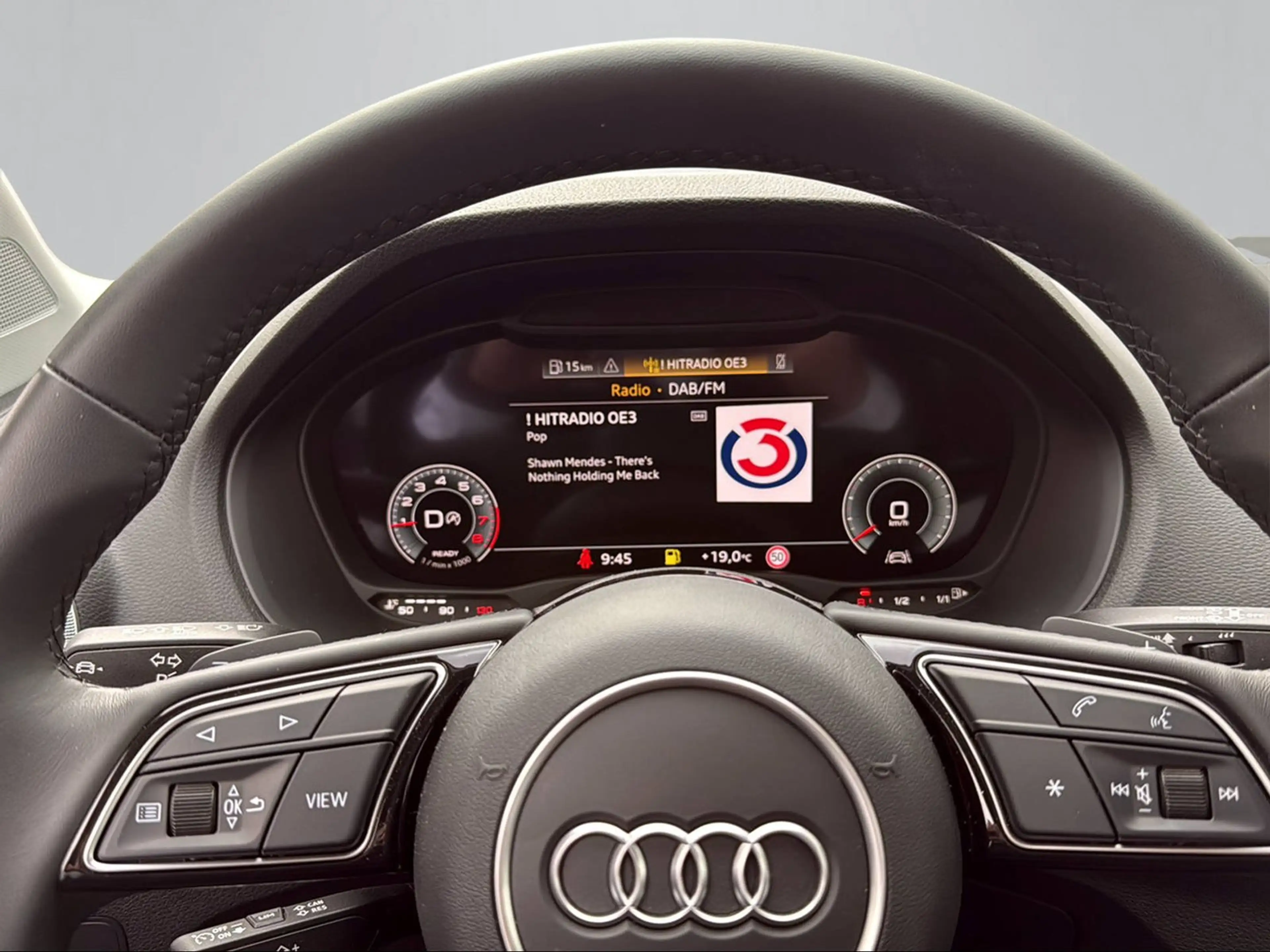 Audi Q2 35 TFSI advanced — photo 12