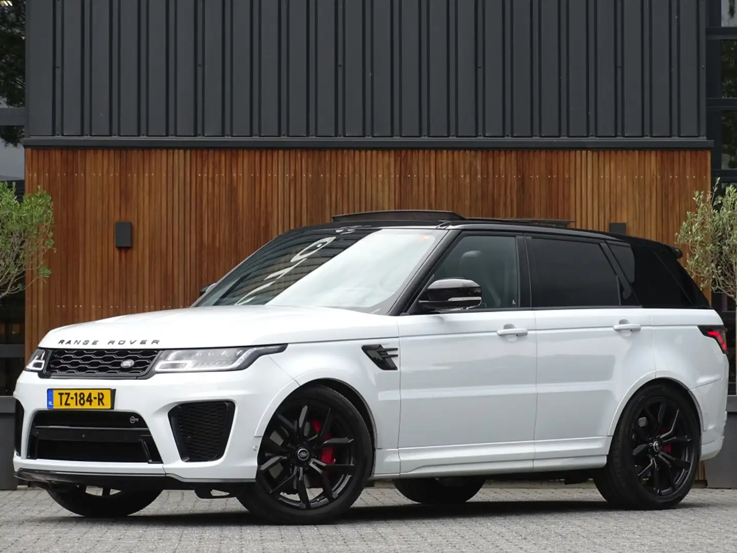 Land Rover Range Rover Sport SVR 5.0 V8 SC 576PK / LED / full option *NAP* Wit - 1