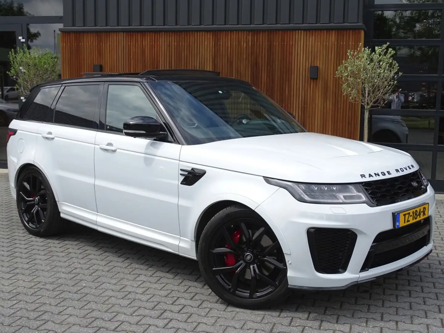 Land Rover Range Rover Sport SVR 5.0 V8 SC 576PK / LED / full option *NAP* Wit - 2