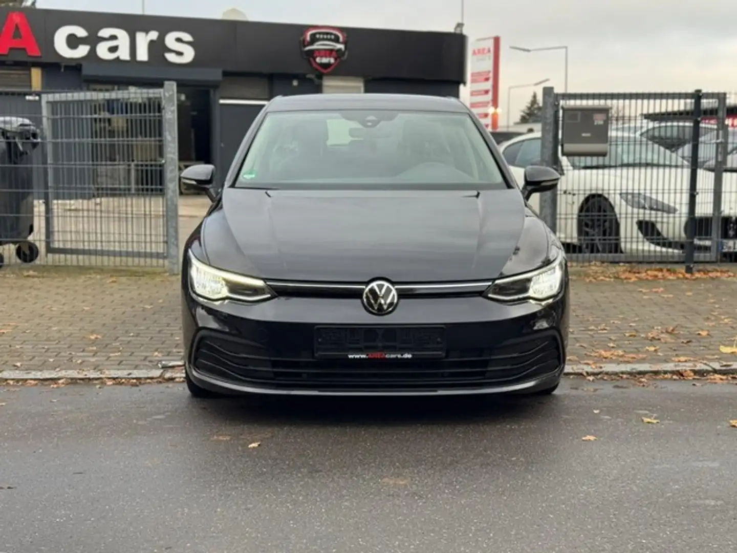 Volkswagen Golf VIII Lim. Life*LED*MULTI*VIRT*KEYLESS*SPUR* Schwarz - 2