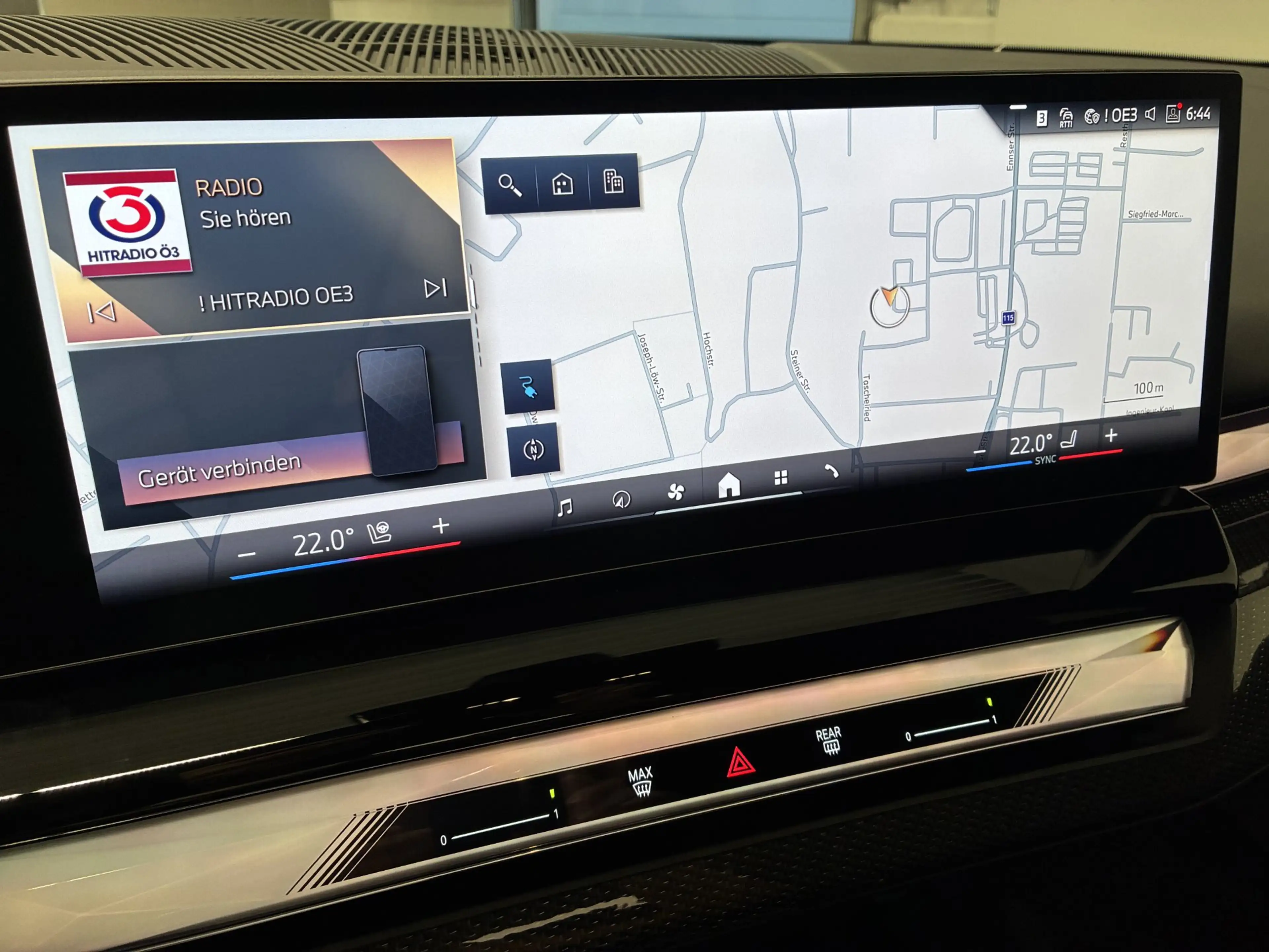 BMW i5 xDrive40 — photo 12