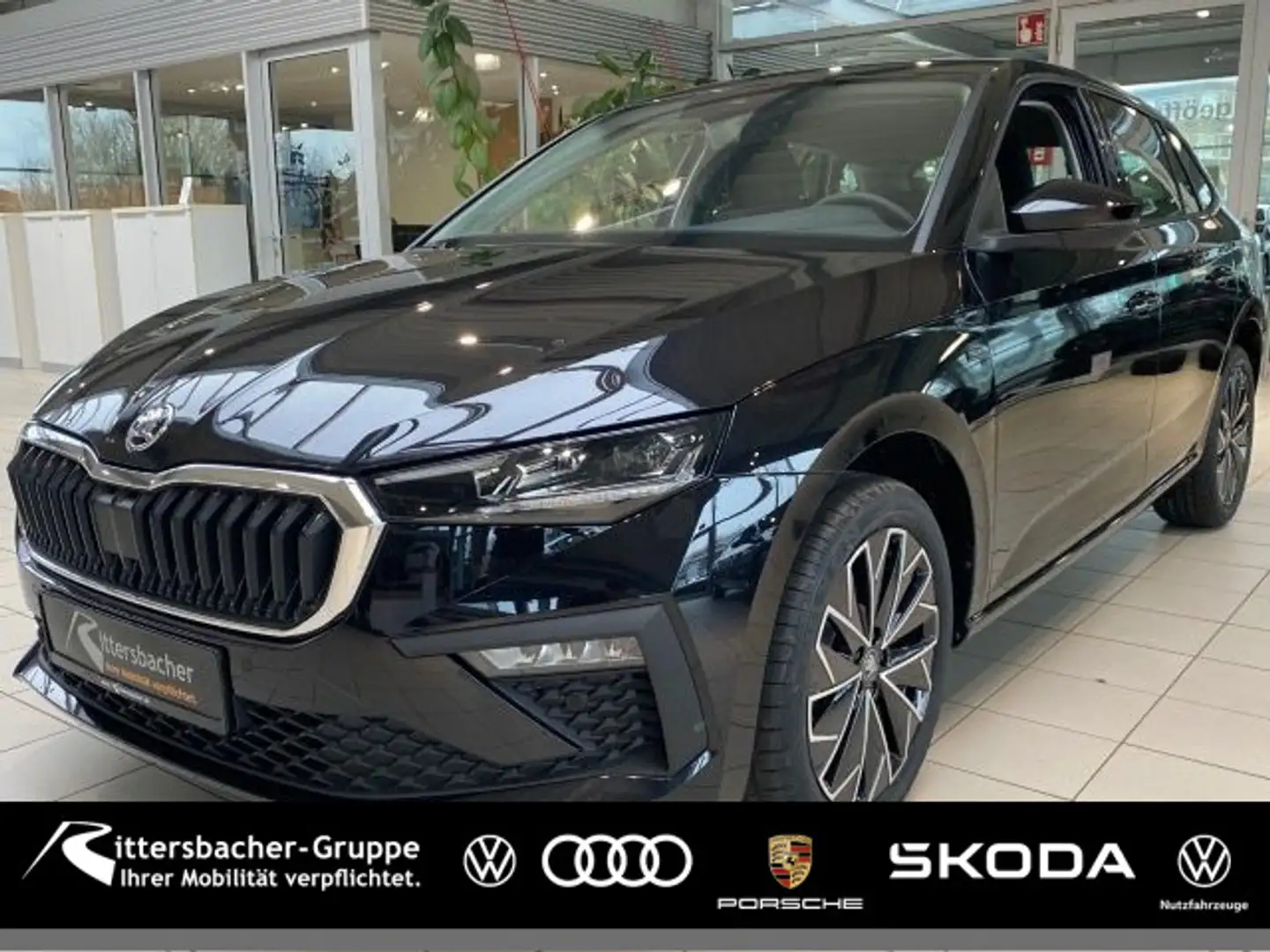 Skoda Scala Tour 1,0 TSI 85 kW 6-Gang-Schaltgetriebe Nero - 1